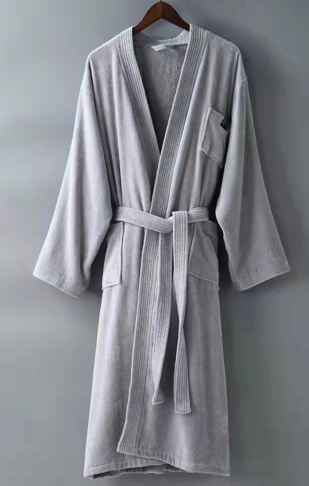 Five-Star Hotel 100% Cotton Cut Velvet Bathrobe