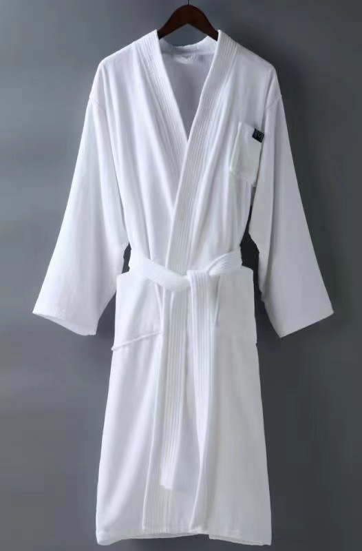 Five-Star Hotel 100% Cotton Cut Velvet Bathrobe