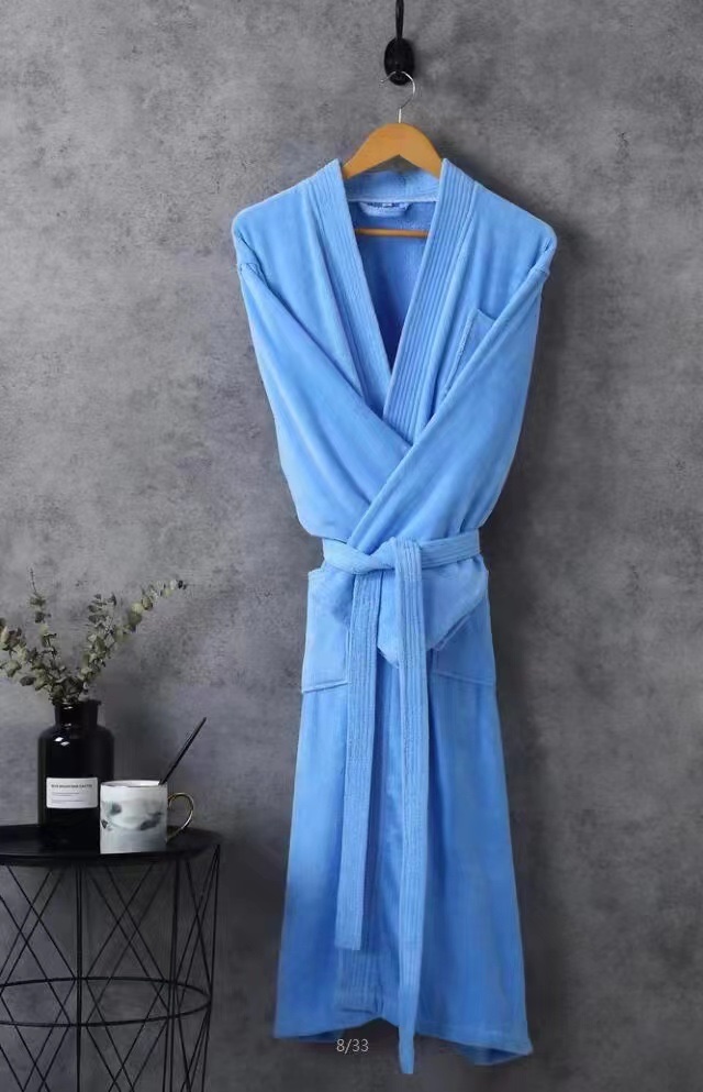 Five-Star Hotel 100% Cotton Cut Velvet Bathrobe