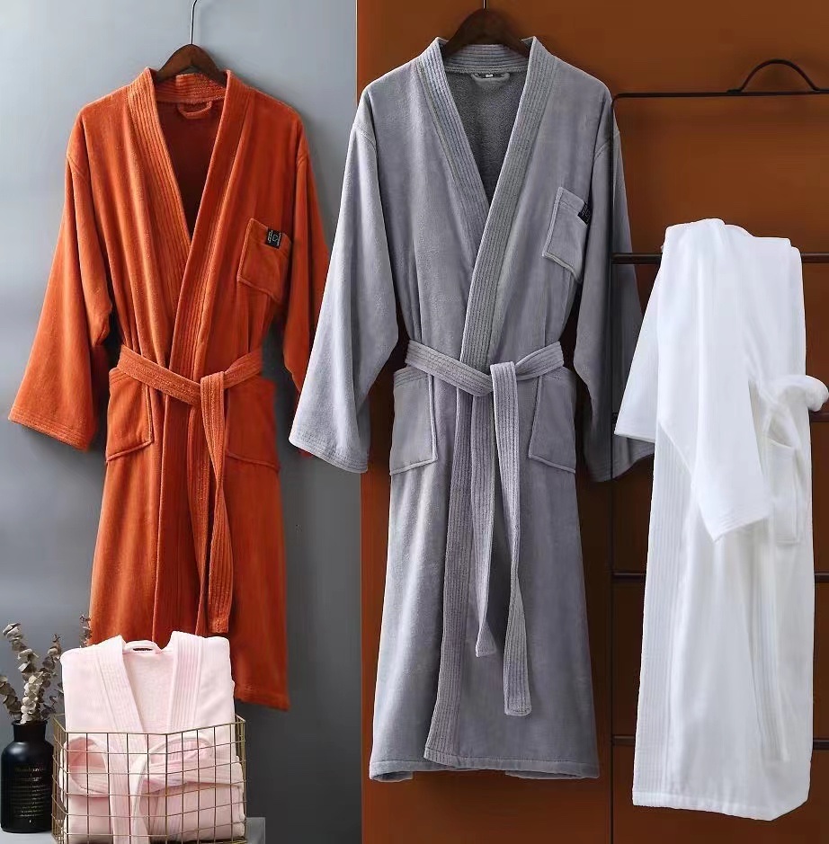 Five-Star Hotel 100% Cotton Cut Velvet Bathrobe