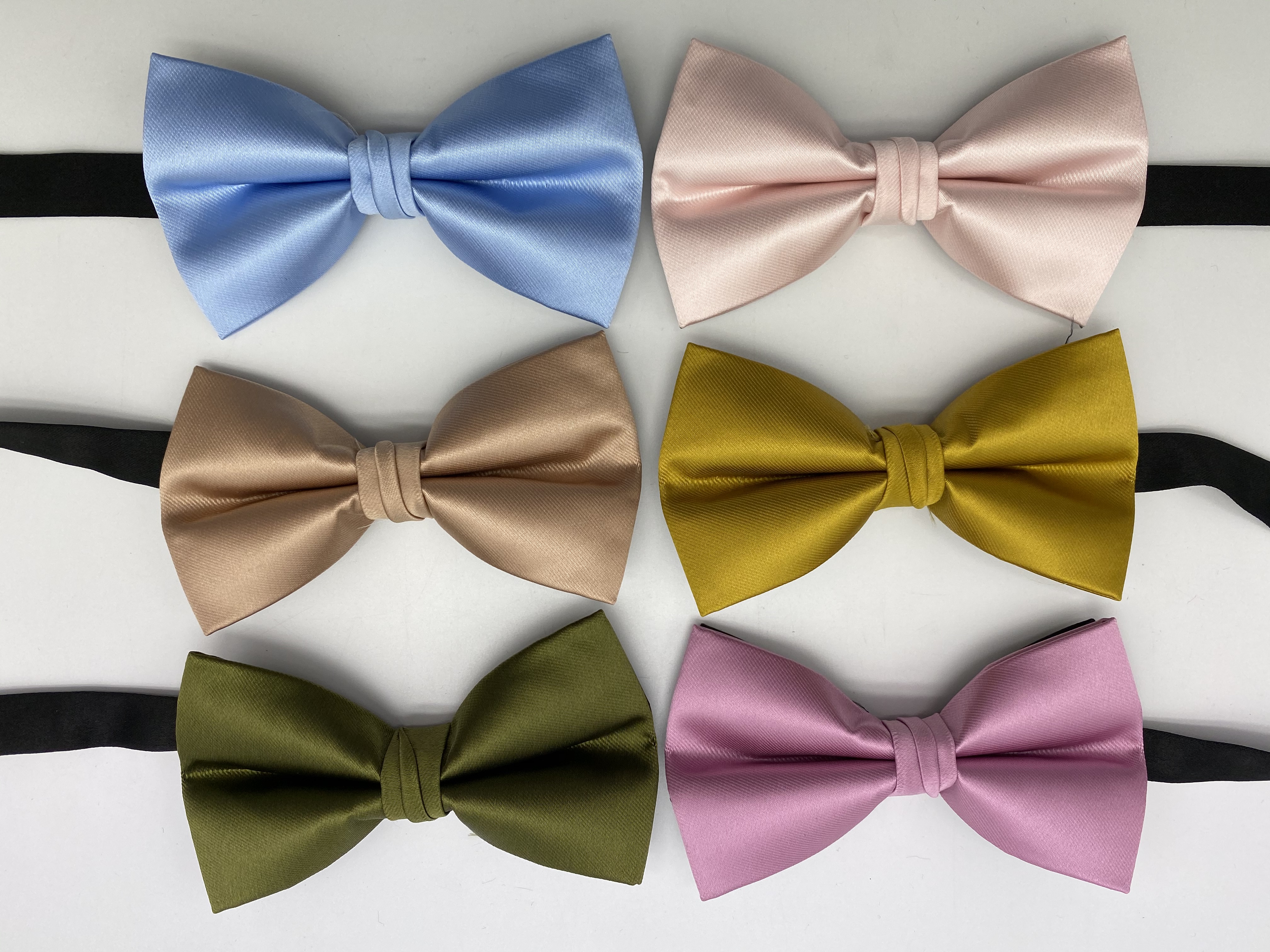 Factory Direct Sales Men‘s Formal Suit Plain Single Discount Bud Bow Tie Trendy Popular Bow Tie Sample