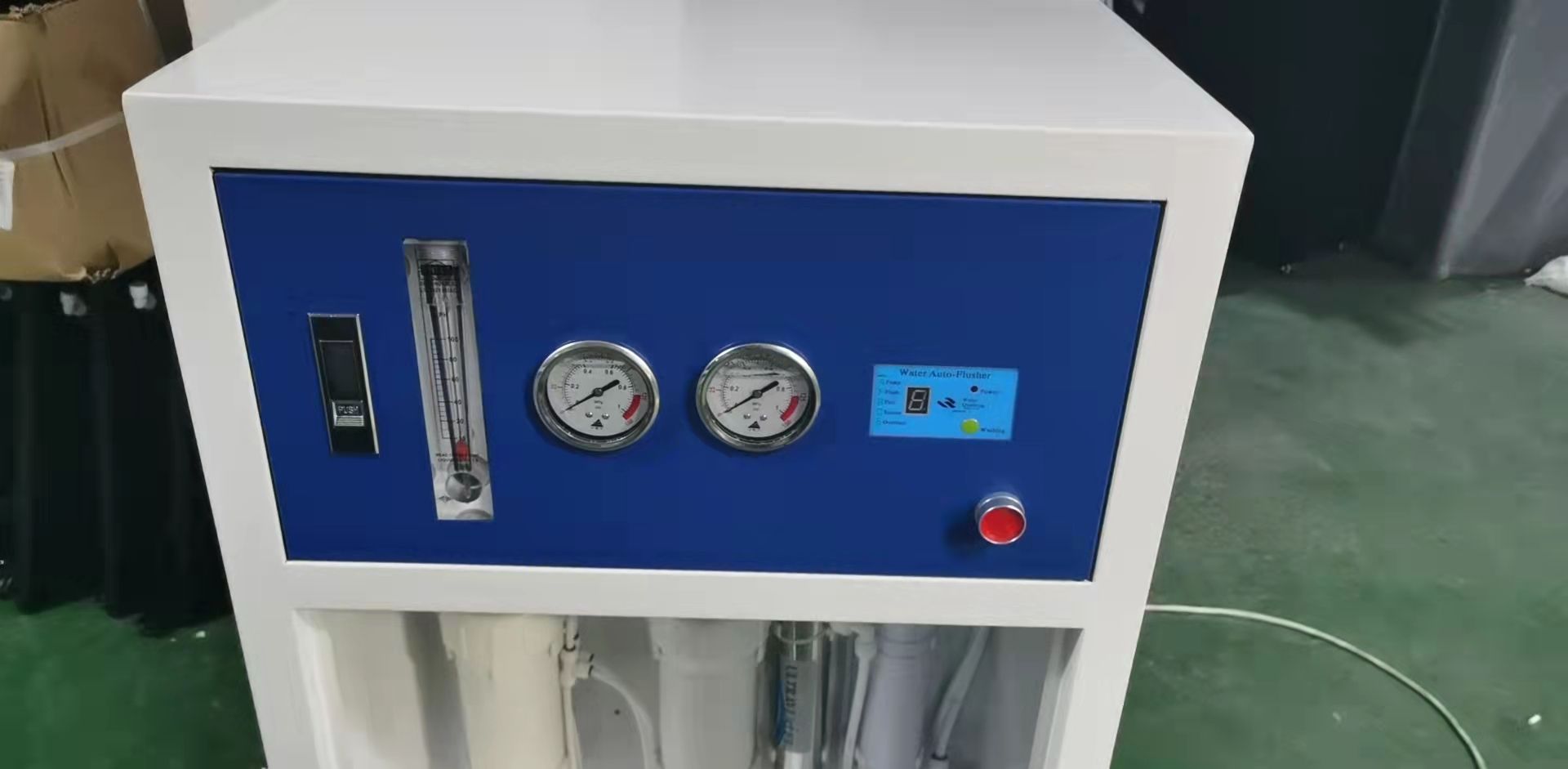 Commercial water purifiers, blue and white cabinets, RO machines, and pure water machines details Picture