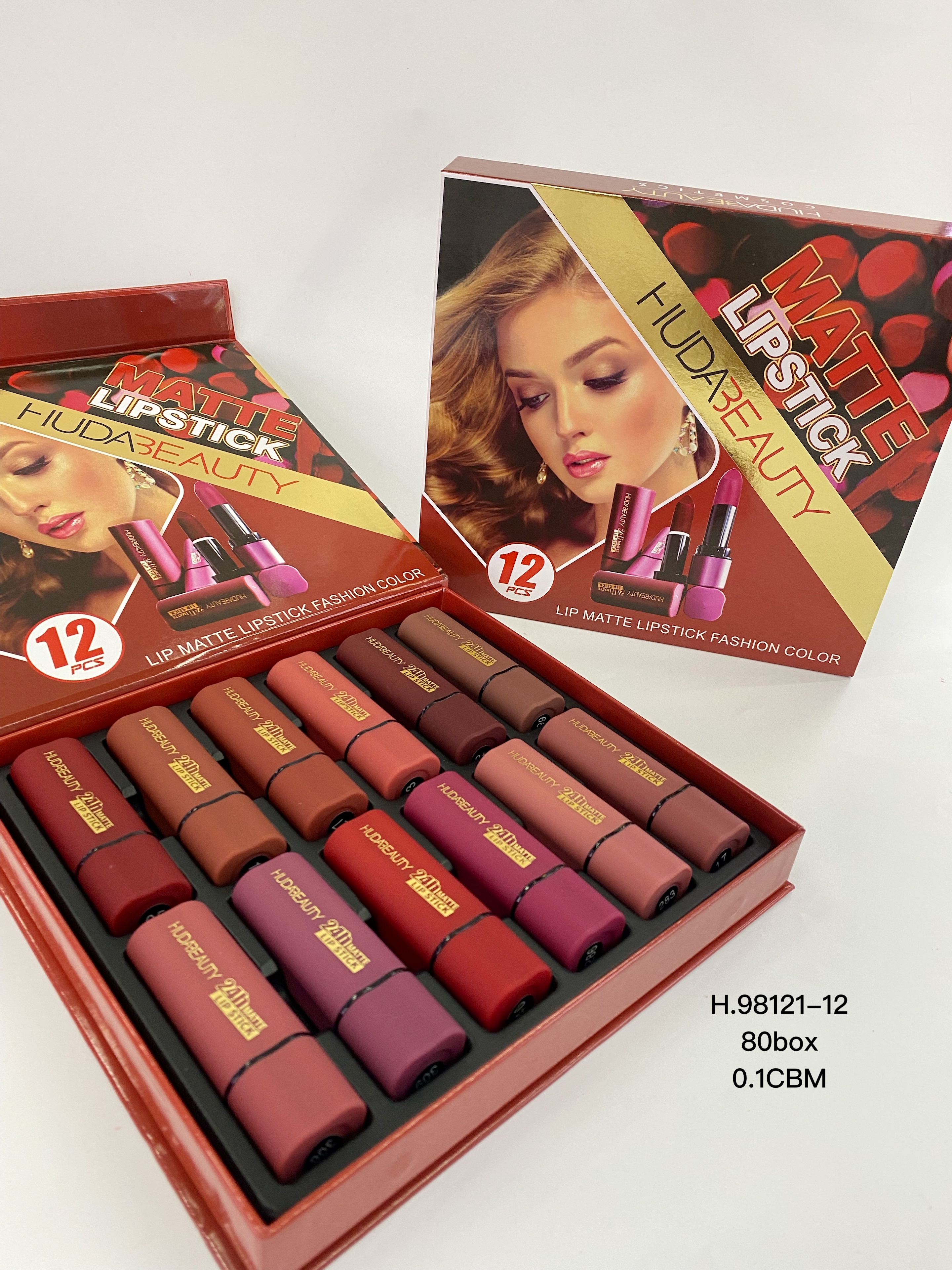 HUDA BEAUTY lipstick