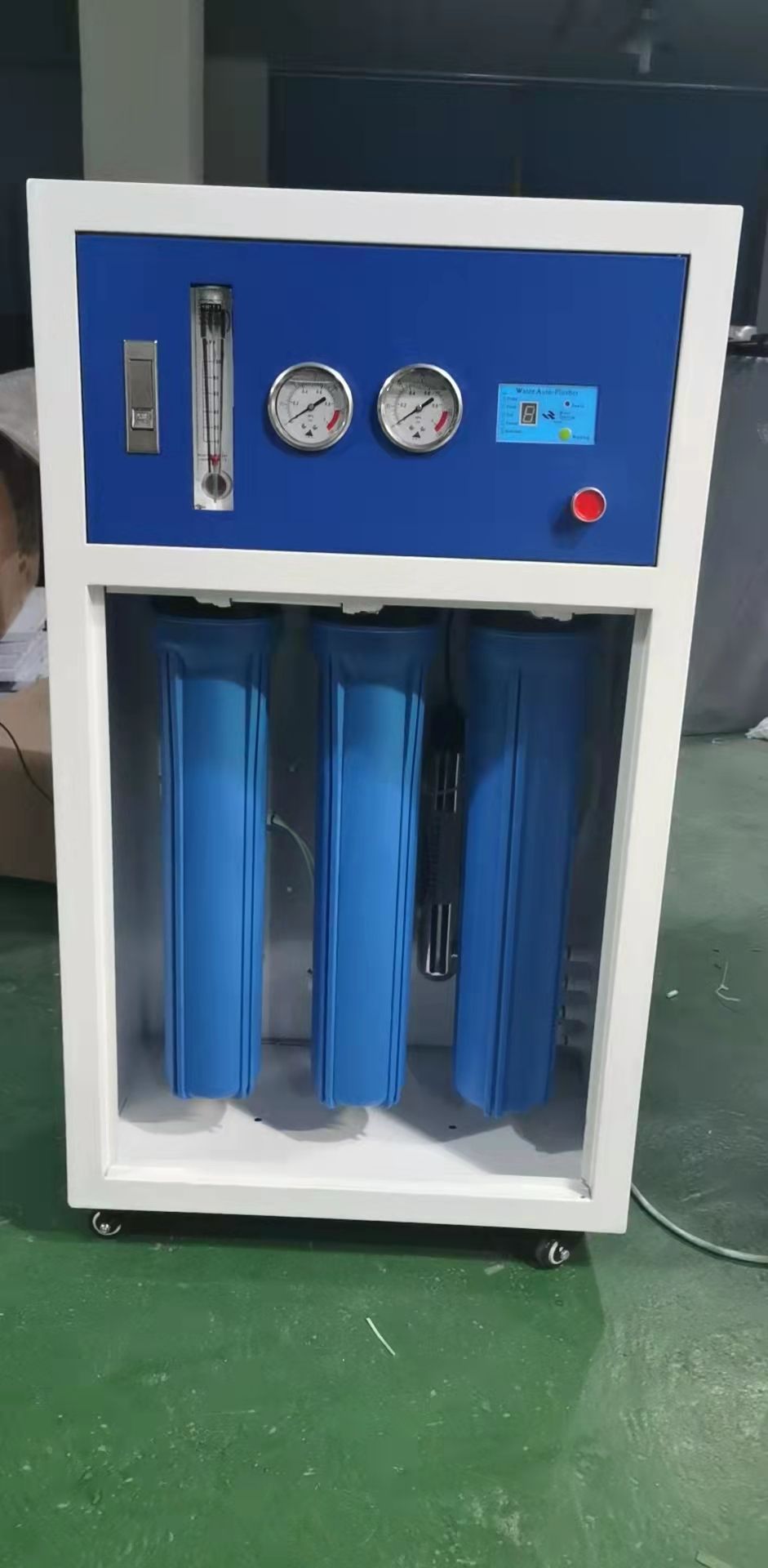 Commercial water purifiers, blue and white cabinets, RO machines, and pure water machines Application Scenario