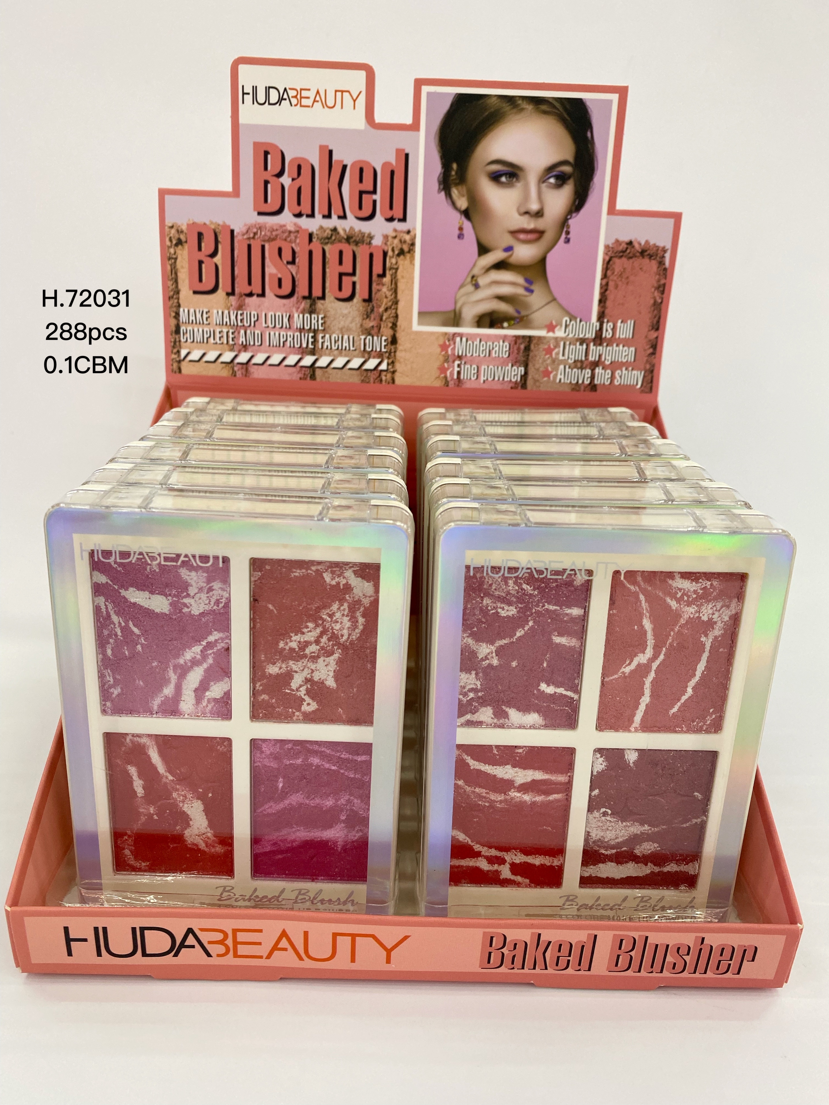 HUDA BEAUTY烤粉腮红