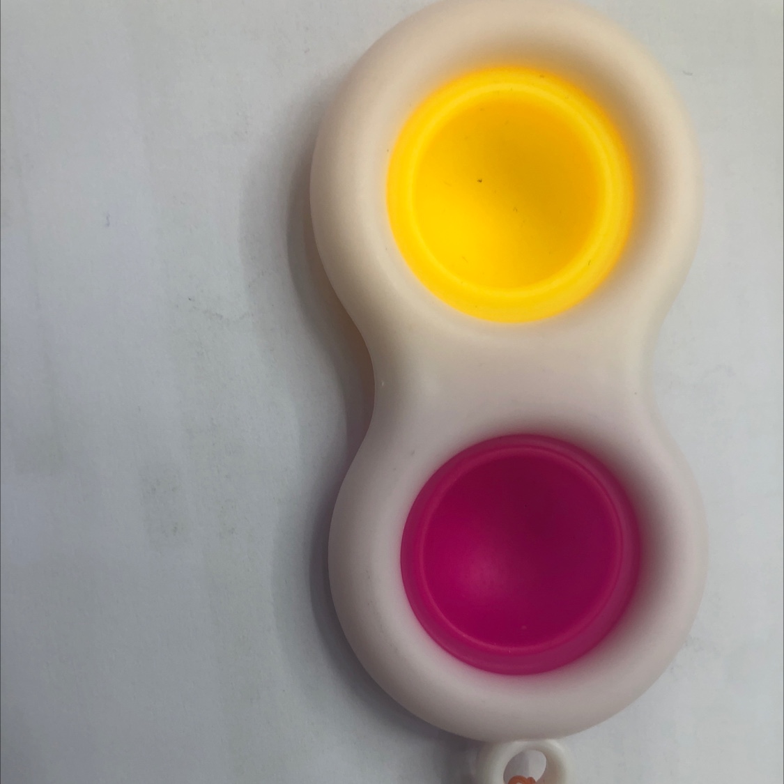 按键钥匙扣。两孔硅胶/两孔。钥匙扣。硅胶产品图