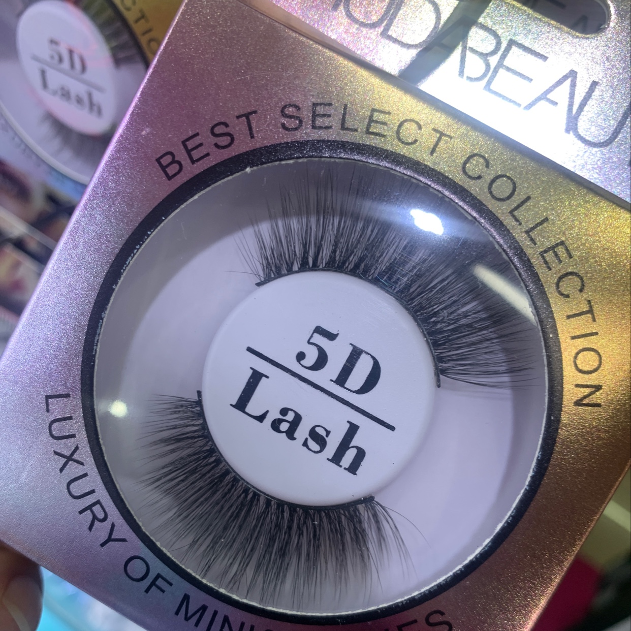 Huda beauty False eyelashes Specification image