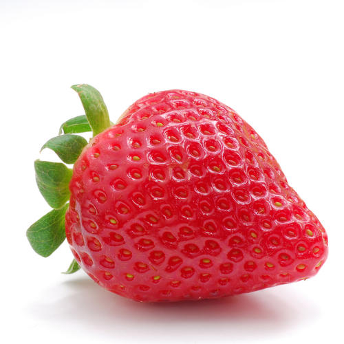 鲜榨果汁草莓果汁产品图