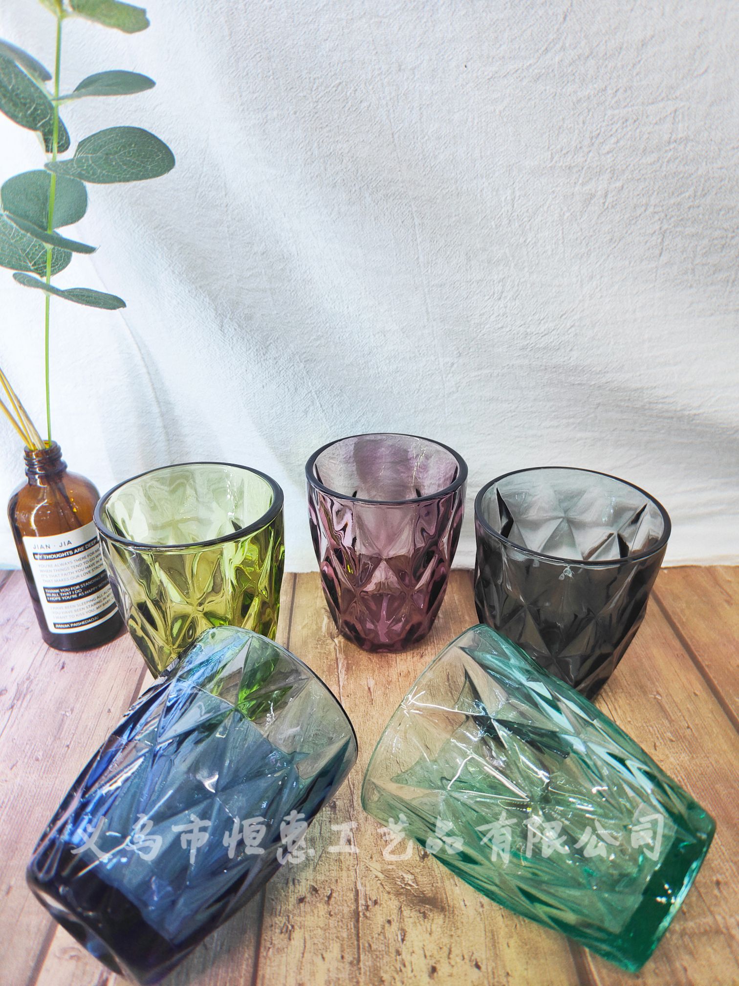 Factory direct sales of high-end European-style creative embossed glass cups, water cups, mouth cups, colorful cold water cups, mouthwash cups and juice cups