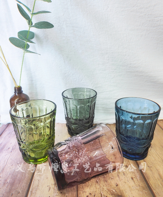 Popular European-style retro relief glass cups, colored water cups, tea cups, wine glasses, restaurant cups, juice glass wine glasses