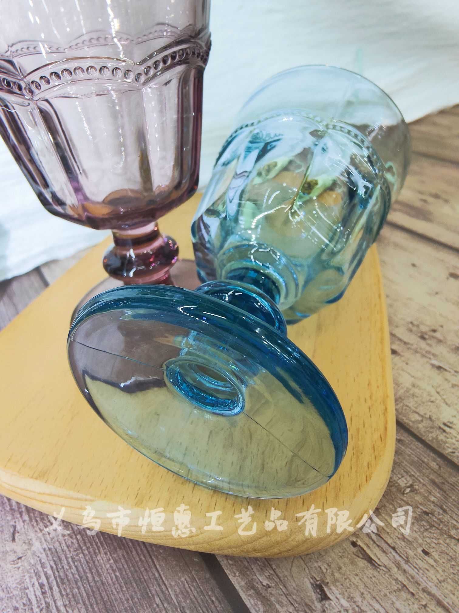 European-style retro embossed color cups, red wine and juice cups, and colorful tall glasses Application Scenario