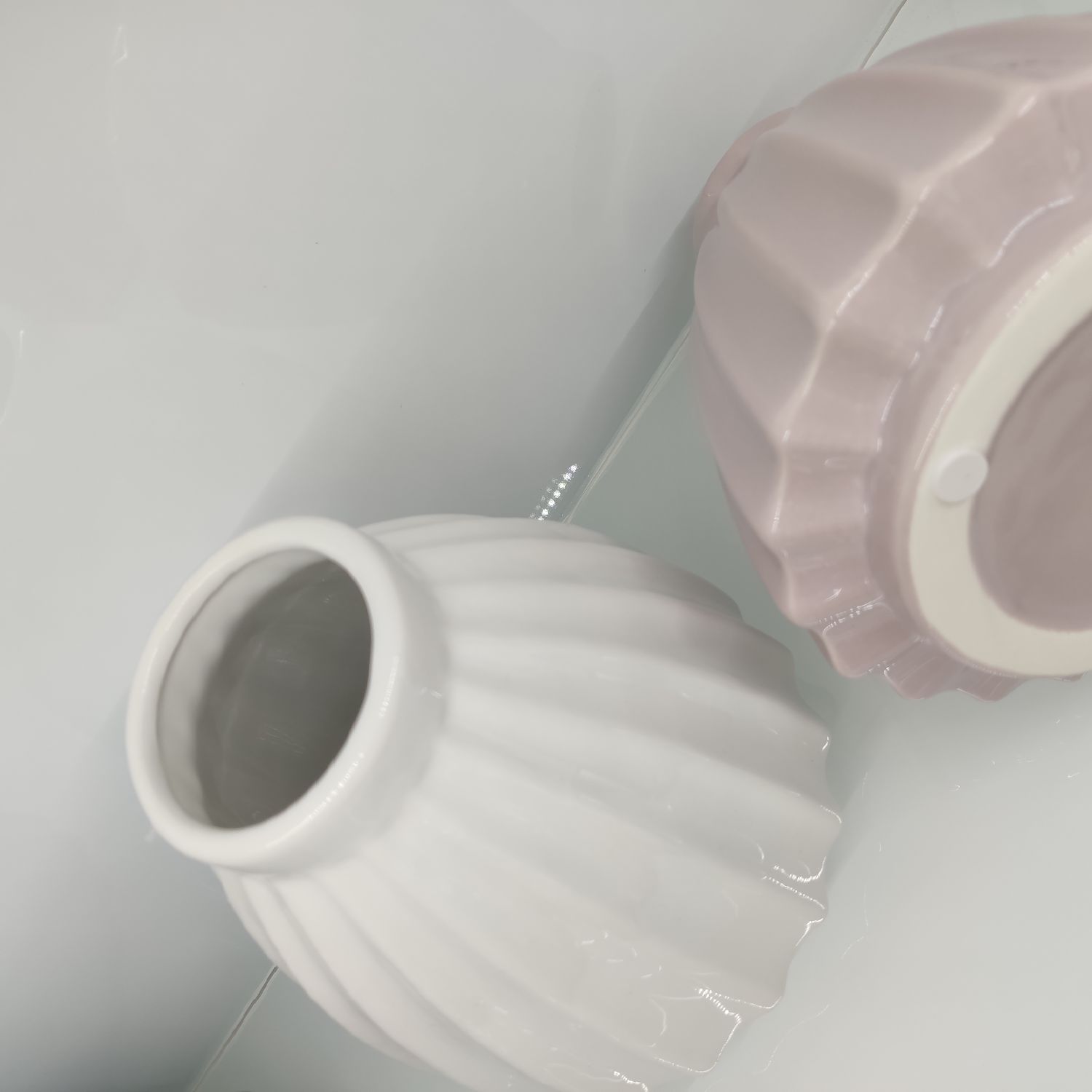 陶瓷花瓶产品图