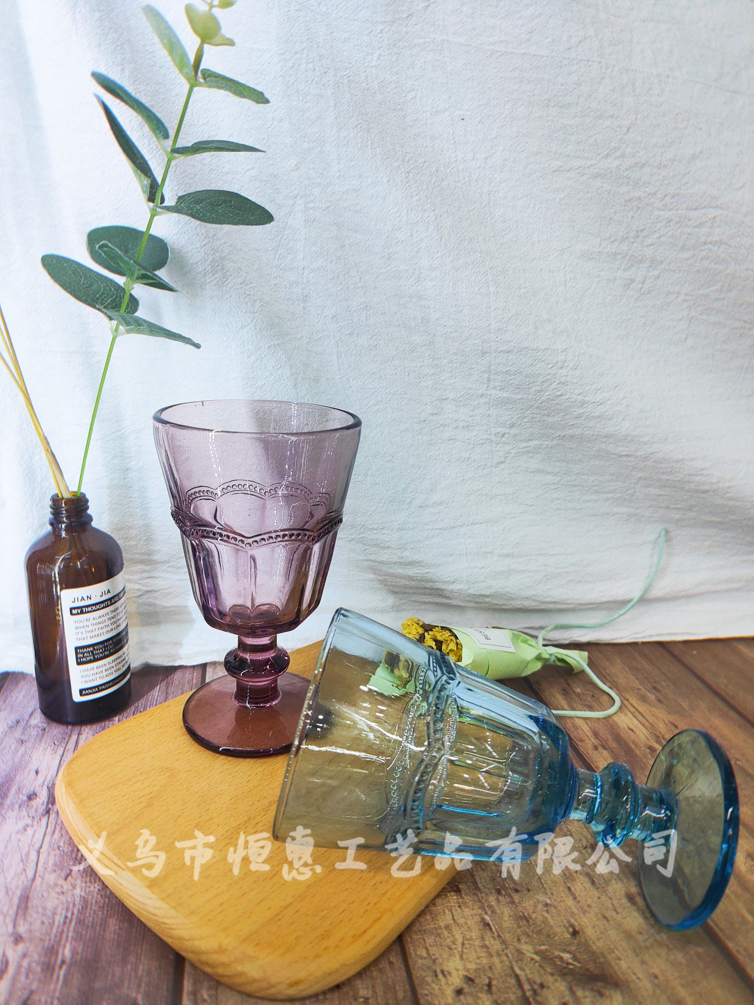 European-style retro embossed color cups, red wine and juice cups, and colorful tall glasses Specification image