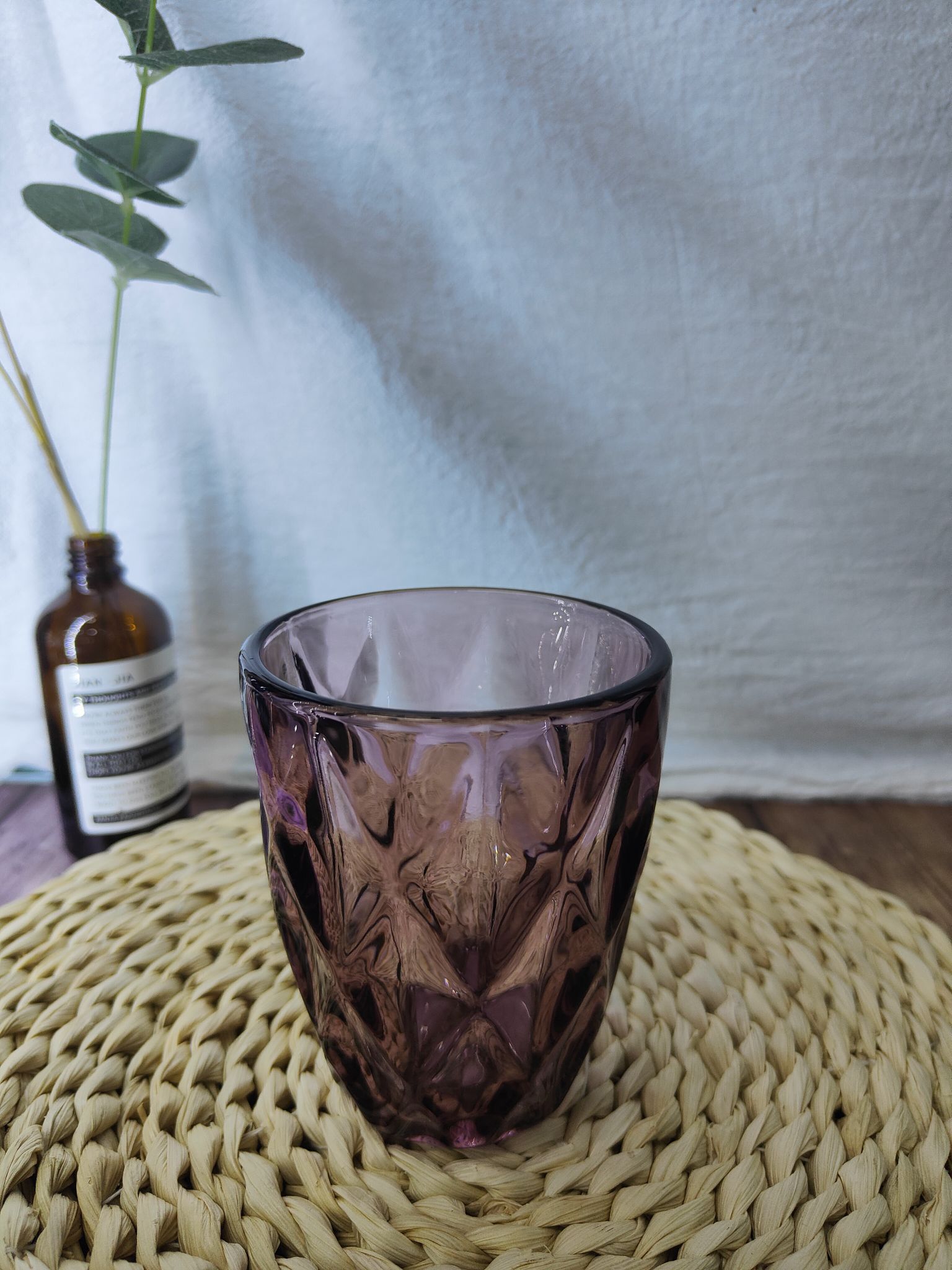 Factory direct sales of high-end European-style creative embossed glass cups, water cups, mouth cups, colorful cold water cups, mouthwash cups and juice cups pic 6