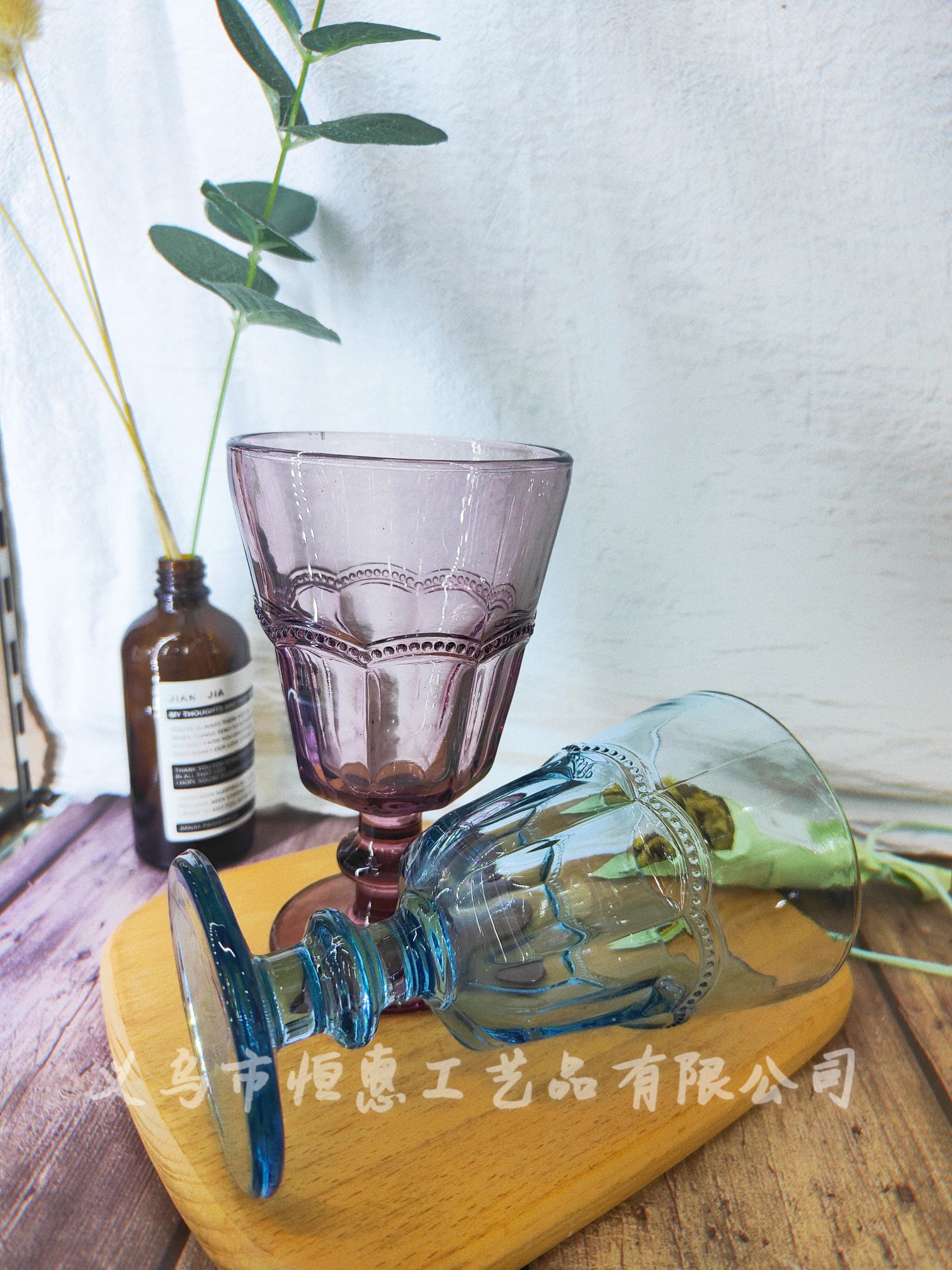 European-style retro embossed color cups, red wine and juice cups, and colorful tall glasses