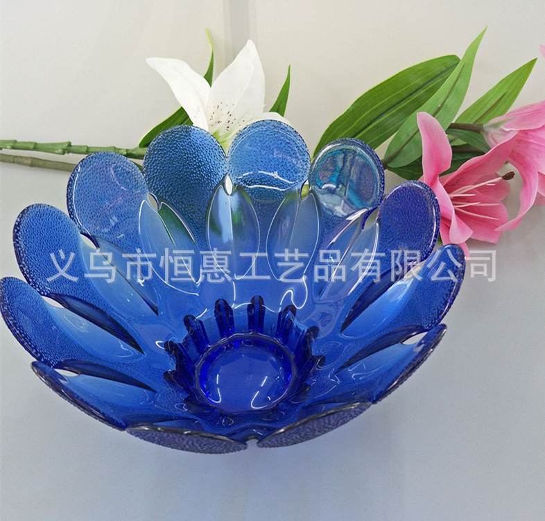 Wholesale glass fruit plates, centrifugal plates, colored plates, gifts, handicrafts, hotel supplies, KTV bean soup and snack plates Specification image