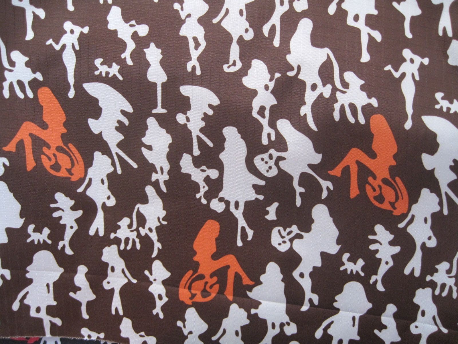 F3111厂家直销热销新款 格子布料皮革大量现货高中低档箱包沙发鞋材面料购物袋详情图3