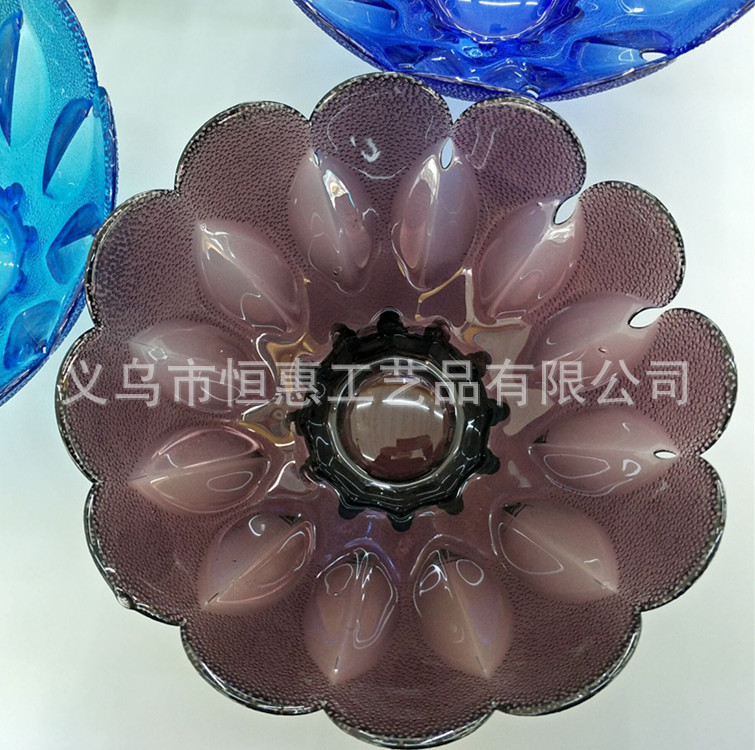 Wholesale glass fruit plates, centrifugal plates, colored plates, gifts, handicrafts, hotel supplies, KTV bean soup and snack plates Application Scenario