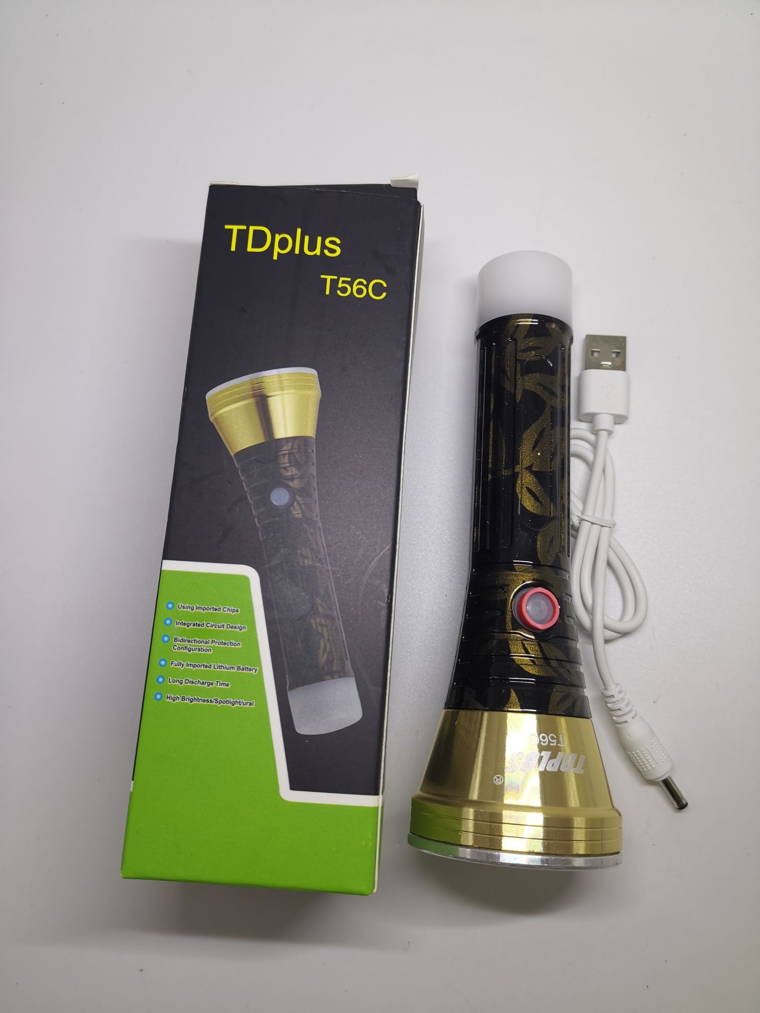 铝合金+塑料一体手电筒细节图
