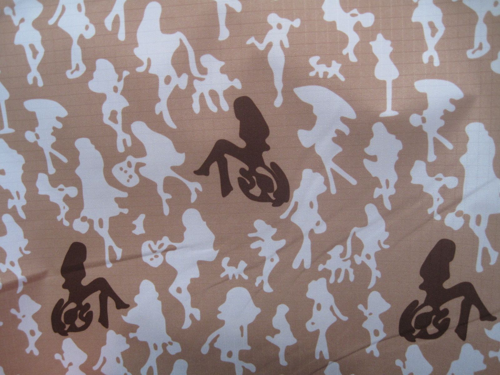 F3111厂家直销热销新款 格子布料皮革大量现货高中低档箱包沙发鞋材面料购物袋