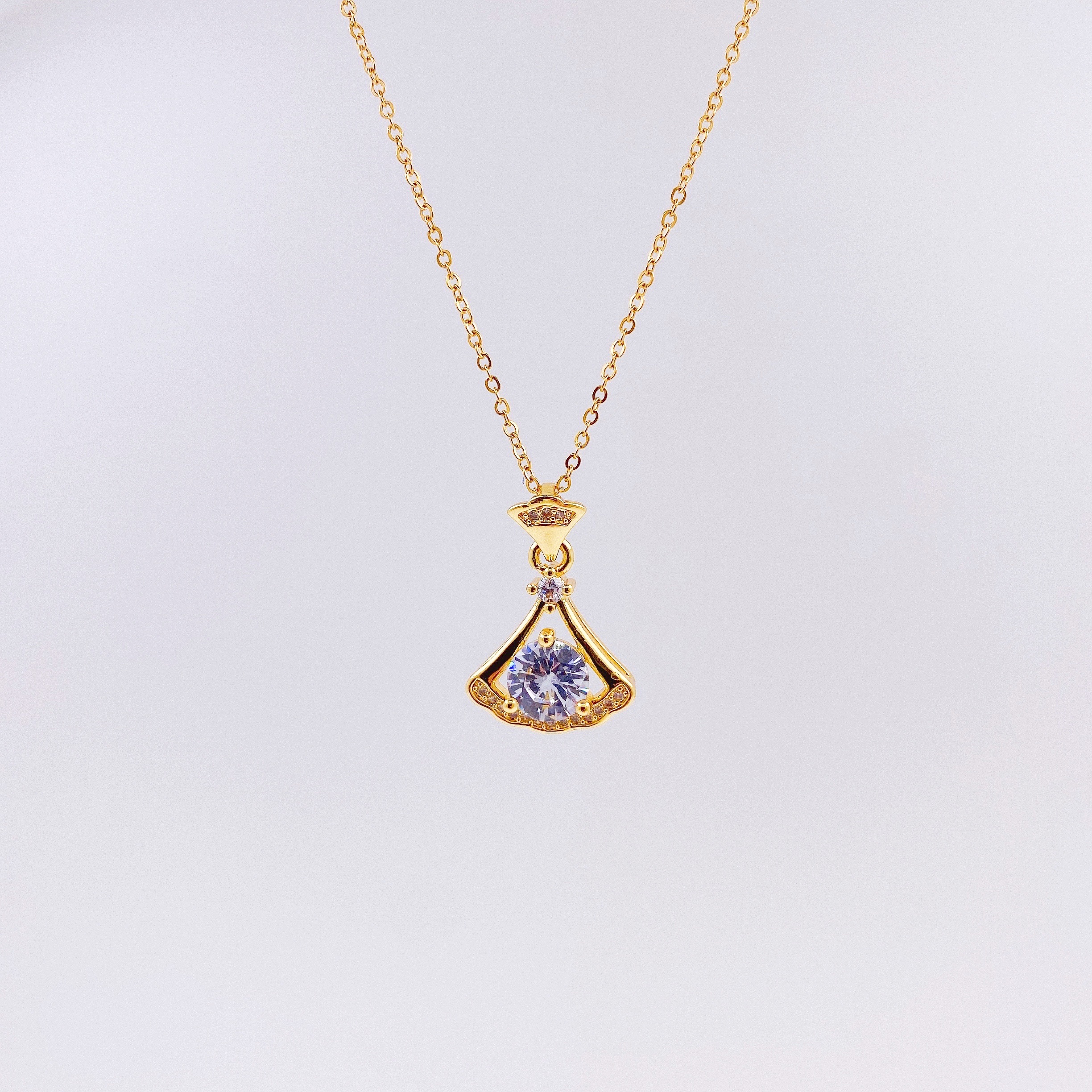 扇形项链女韩版个性女铜锁骨链吊坠抖音网红银饰品送女友 （单吊坠不带链条）