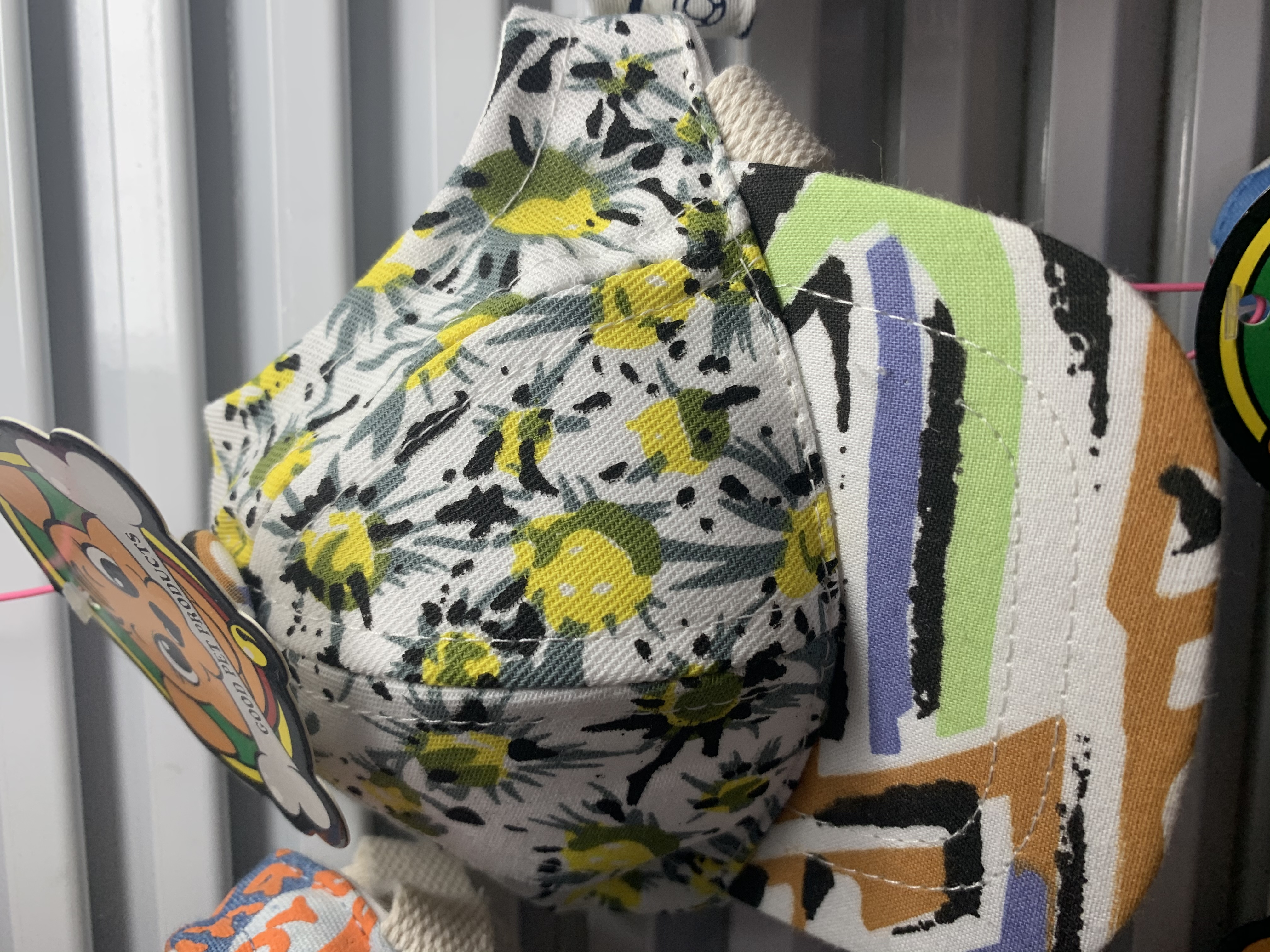 Pet hat details Picture