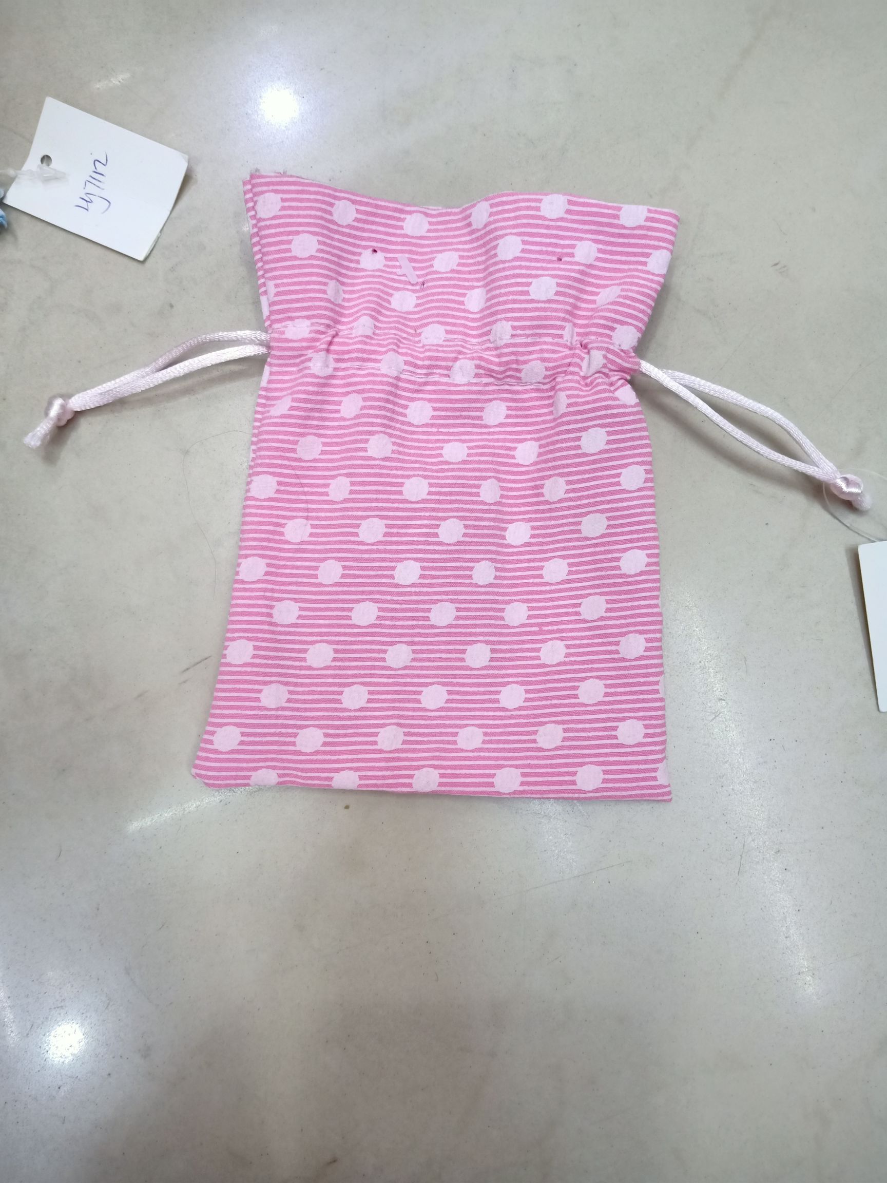 婴儿系列，首饰袋子细节图