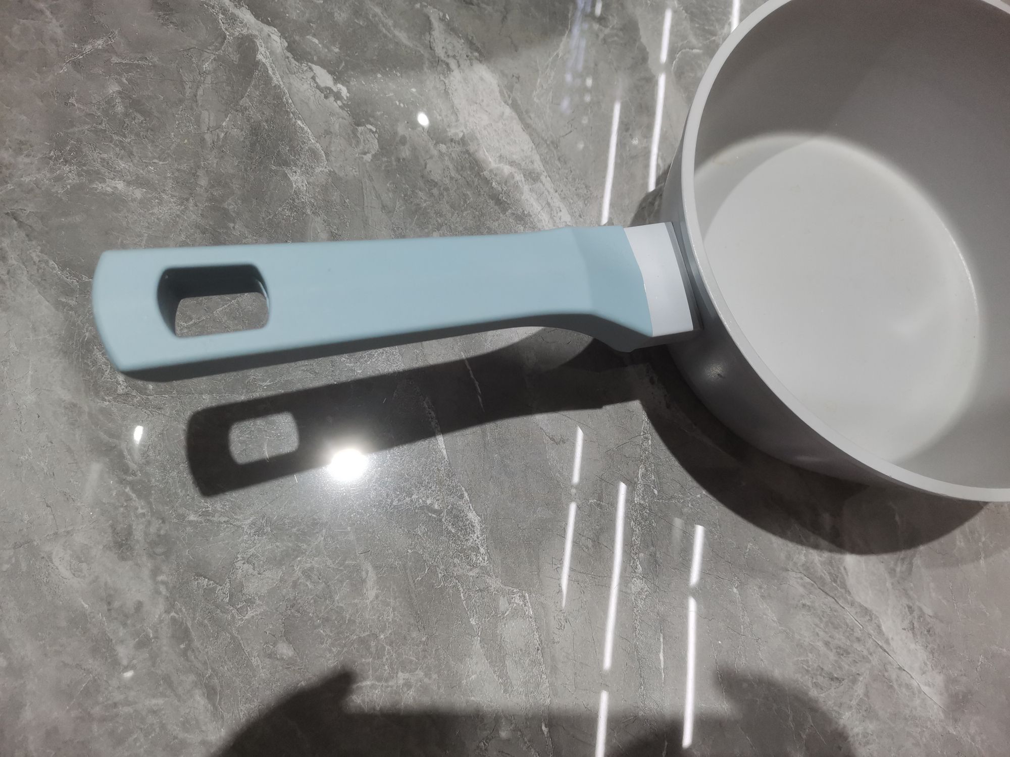 A 20cm milk pan details Picture
