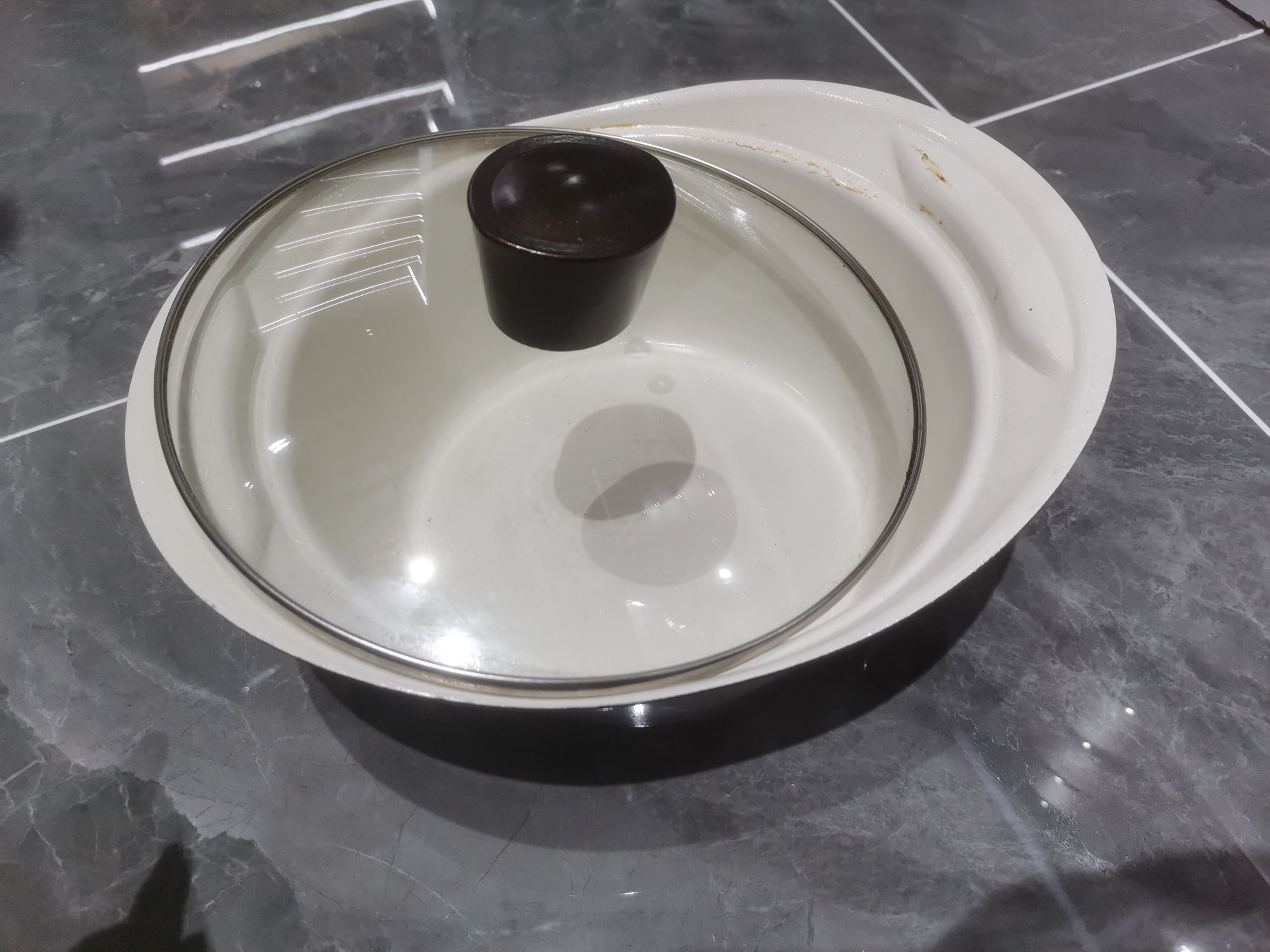 A 26cm stew pot Specification image