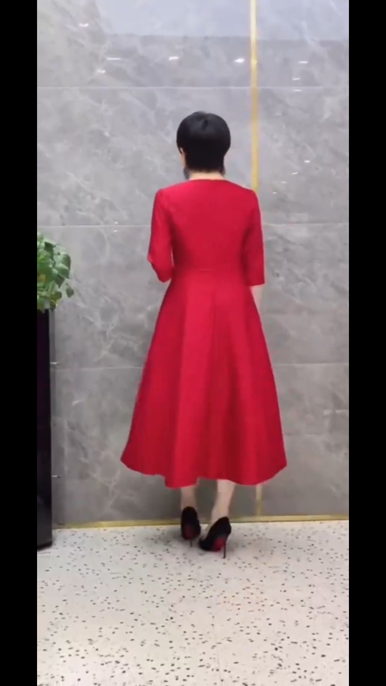 New fashionable, trendy, casual, original, classic and comfortable red dress 211028 Specification image