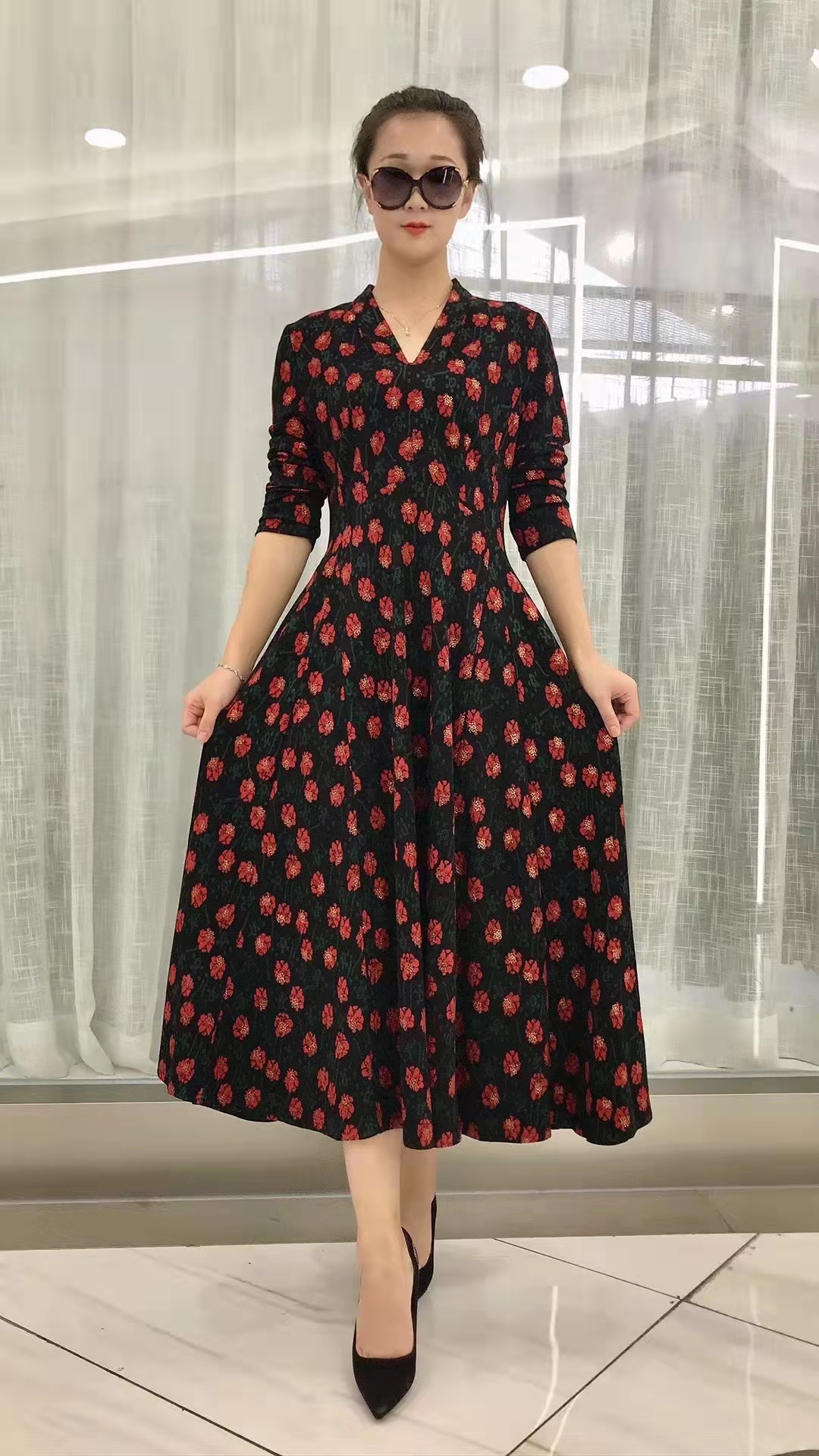New fashionable, trendy, casual, original, classic and comfortable 211024 dress details Picture