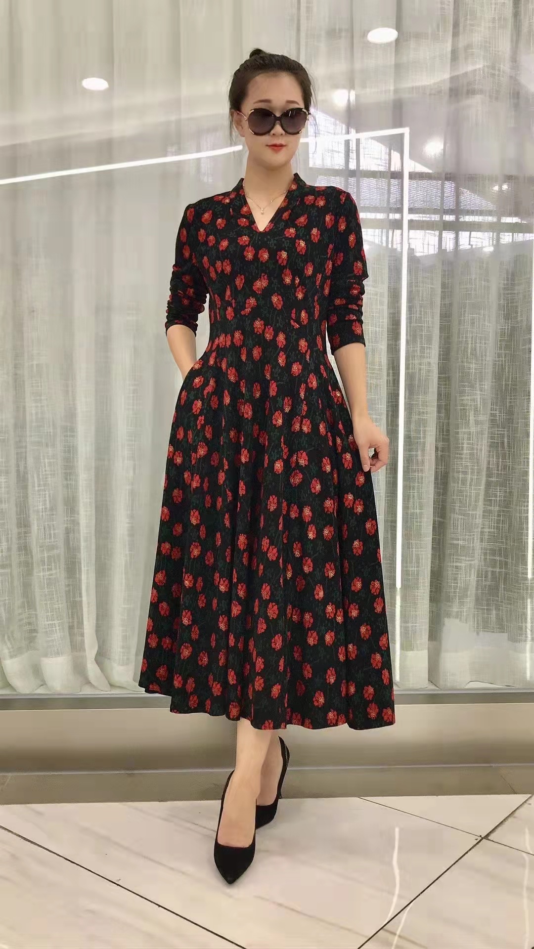 New fashionable, trendy, casual, original, classic and comfortable 211024 dress