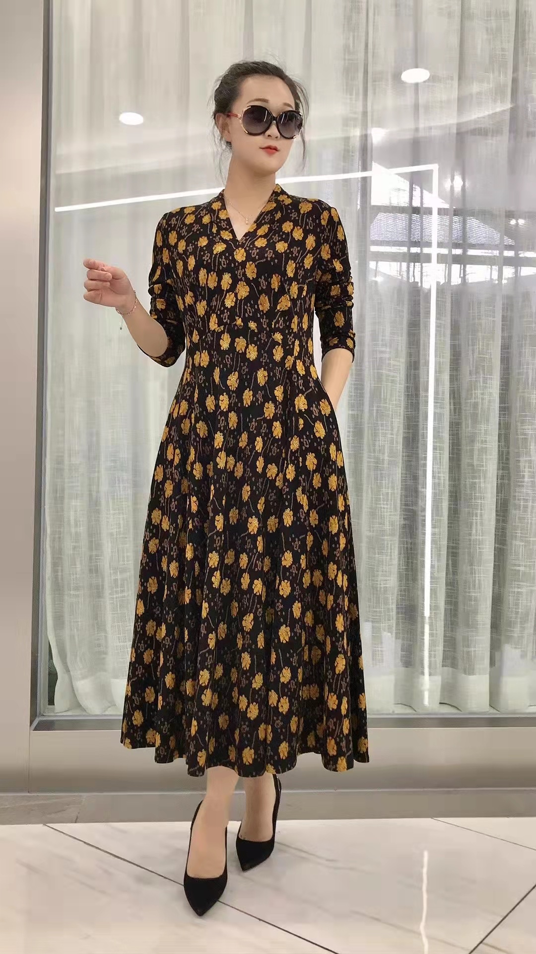 New fashionable, trendy, casual, original, classic and comfortable 211032 yellow flower dress