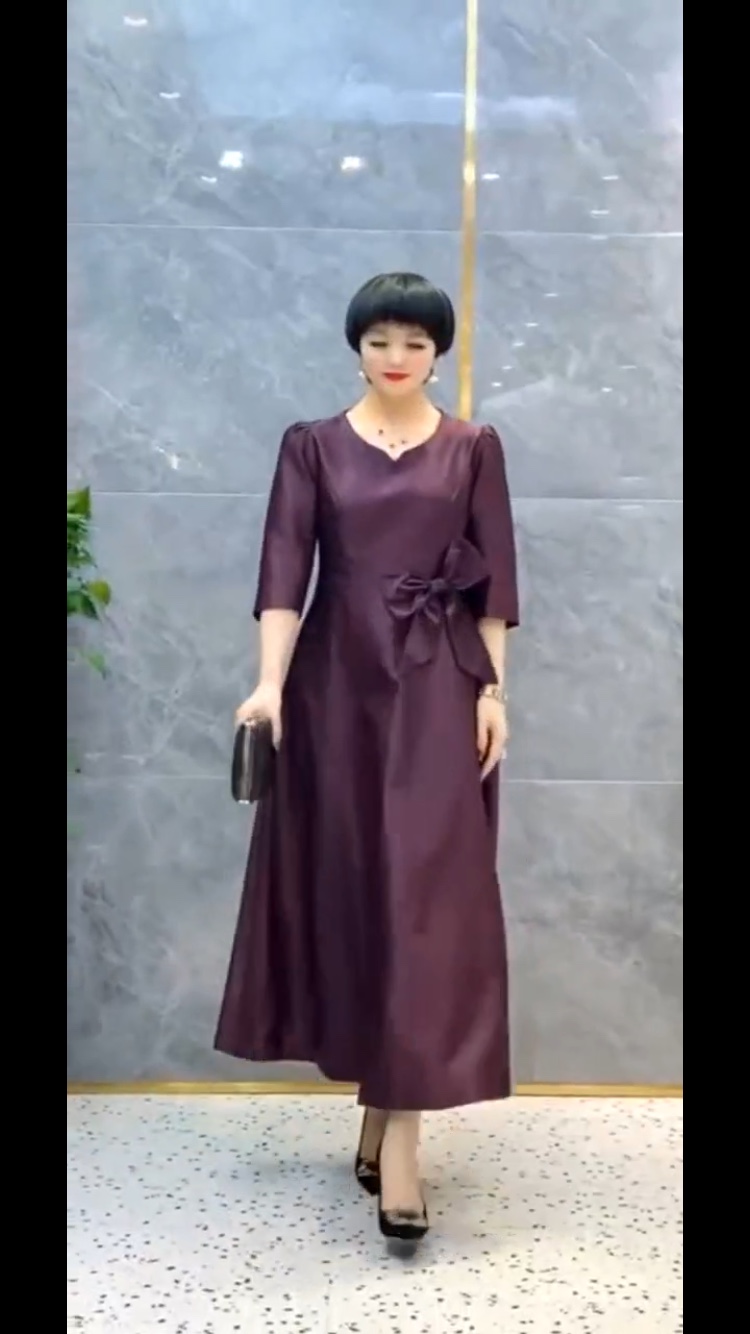 New fashionable, trendy, casual, original, classic and comfortable 211029 dress