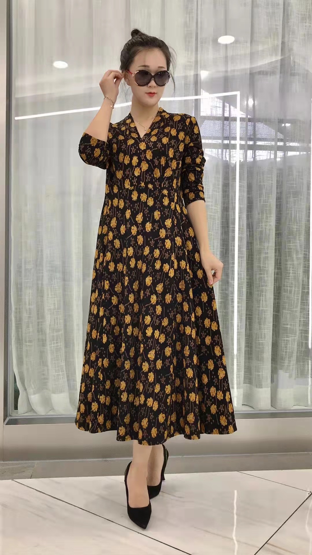 New fashionable, trendy, casual, original, classic and comfortable 211032 yellow flower dress Specification image