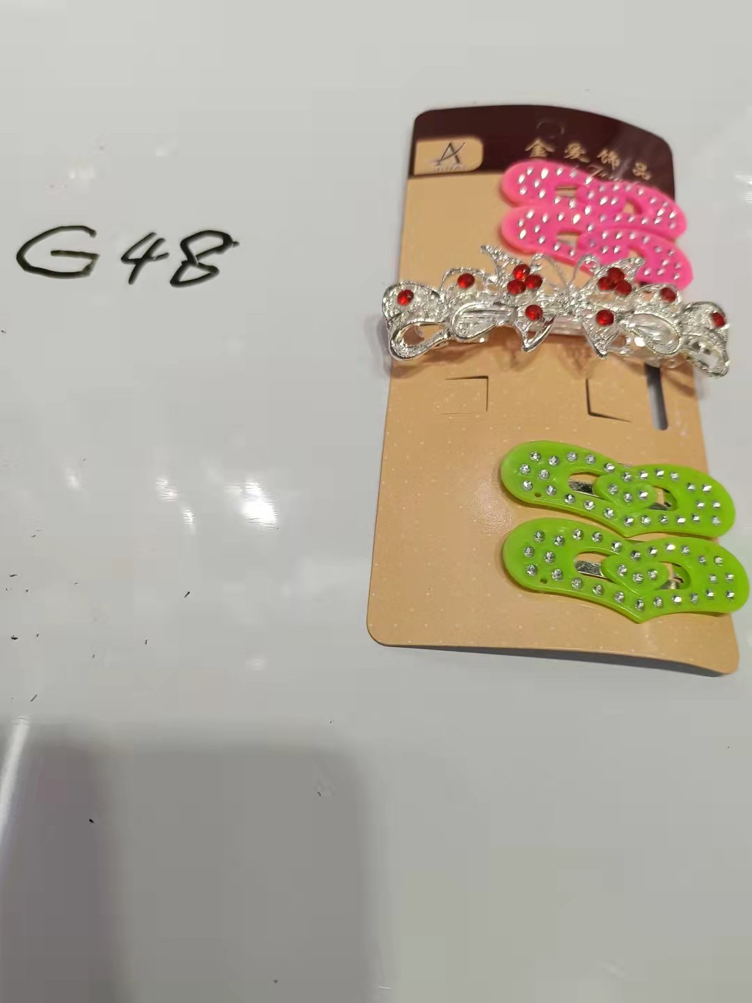This is a brand-new product customized for children. Its colors are very bright and vivid. Any casual outfit looks great. Welcome both new and old customers to come and choose! details Picture