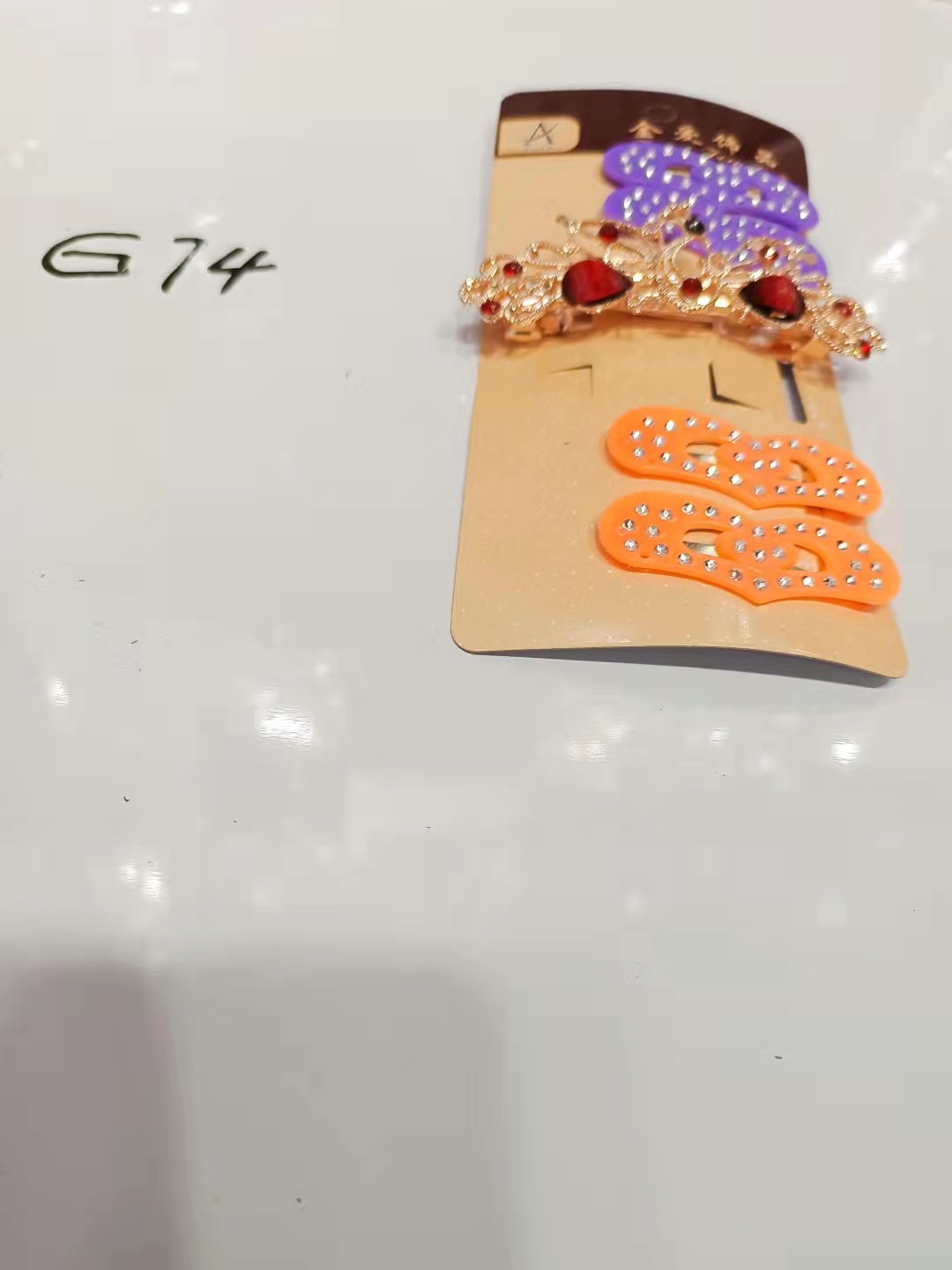 上新款新品啦，这是一款专门为儿童设计制作的产品.颜色鲜艳亮丽.色彩丰富艳丽夺目