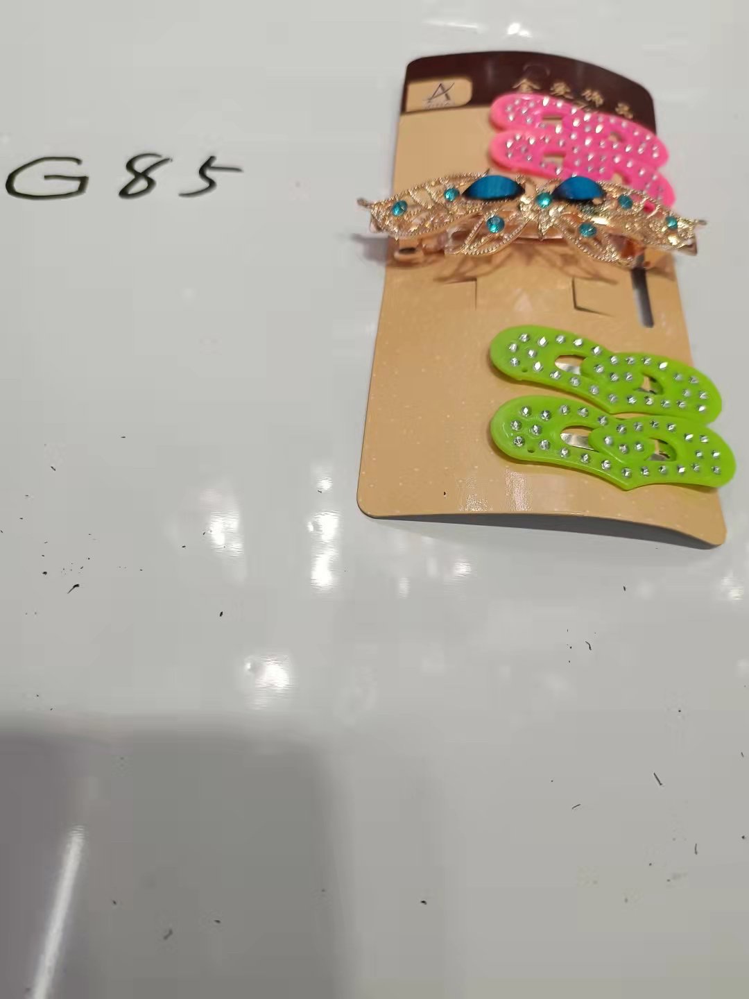 新款新品上架啦.这是一款专门为儿童设计制作的产品.颜色鲜艳亮丽.色彩丰富艳丽夺目