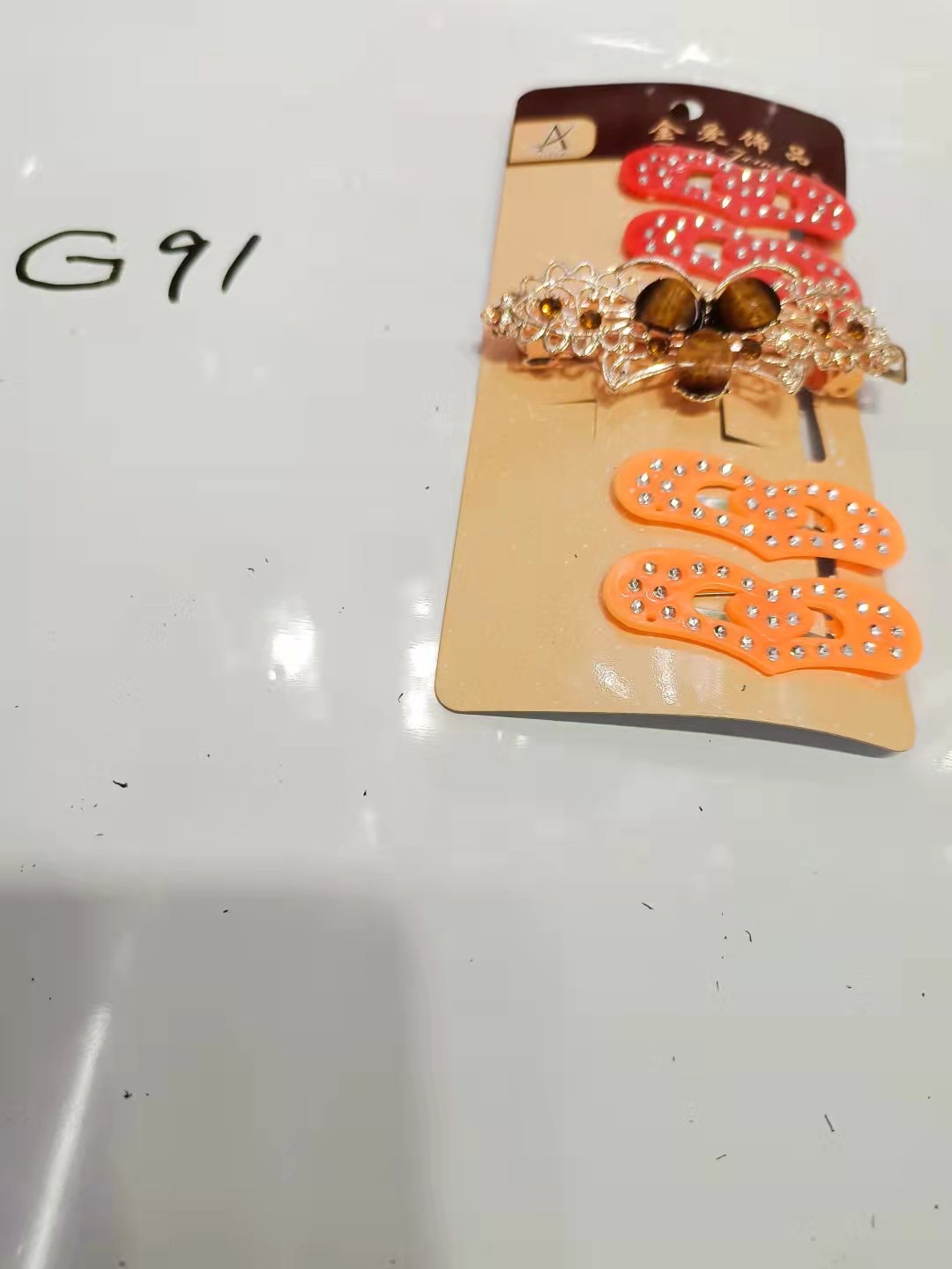 新款新品上架啦，这是一款专门为儿童设计制作的一款产品.颜色鲜艳亮丽.色彩丰富艳丽夺目