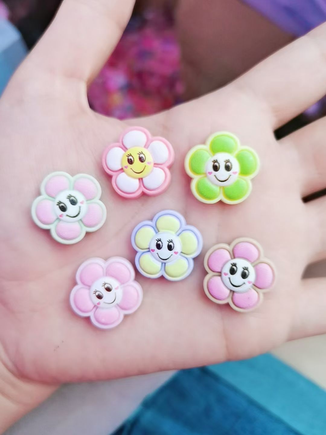 树脂树胶头花纽扣亚克力钻产品图