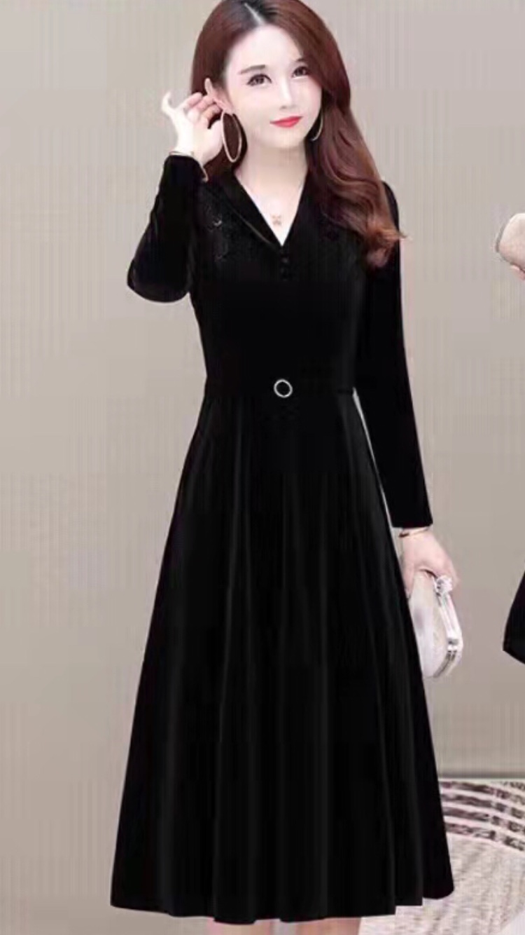 Spring and Autumn's new fashionable and trendy waist-cinching dress
