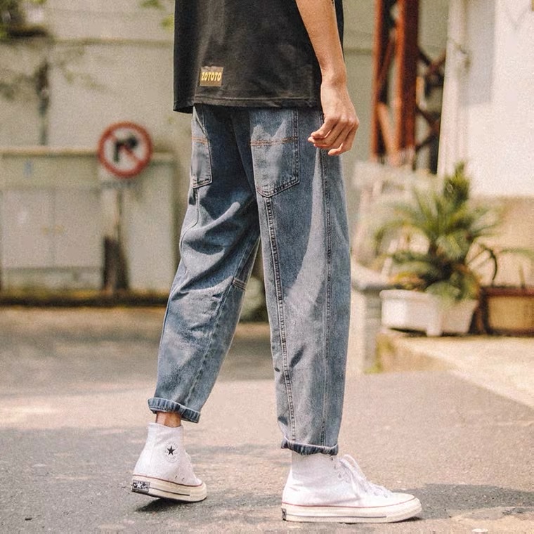 Spring and autumn new straight-leg jeans for men, a loose and trendy Korean-style casual Hong Kong-style retro jeans for men details Picture