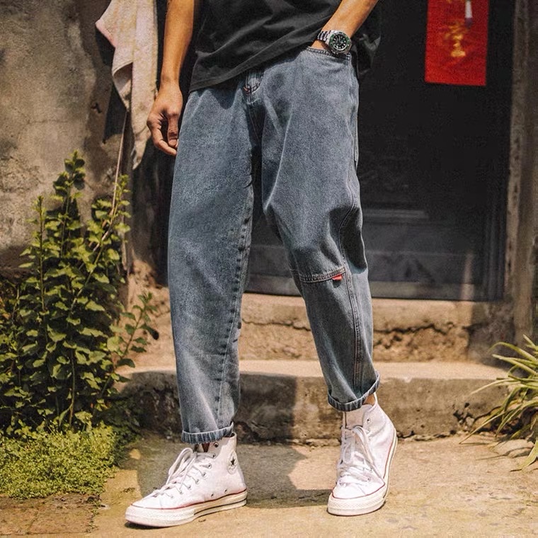 Spring and autumn new straight-leg jeans for men, a loose and trendy Korean-style casual Hong Kong-style retro jeans for men