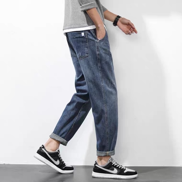 202 new straight-leg jeans for men, a loose and trendy Korean-style casual jeans for men