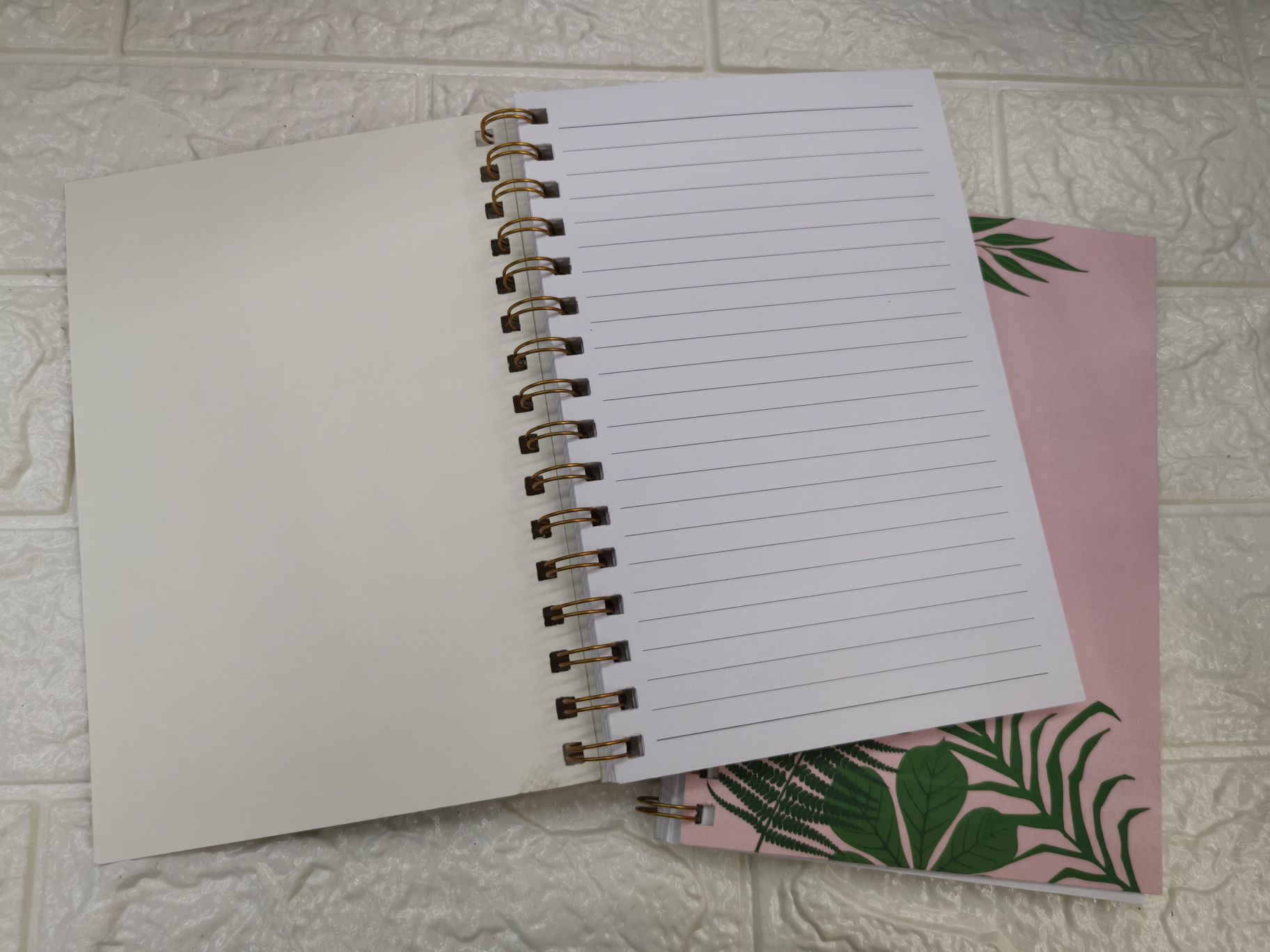 The new white card notebook and notepad of Coil Book Specification image