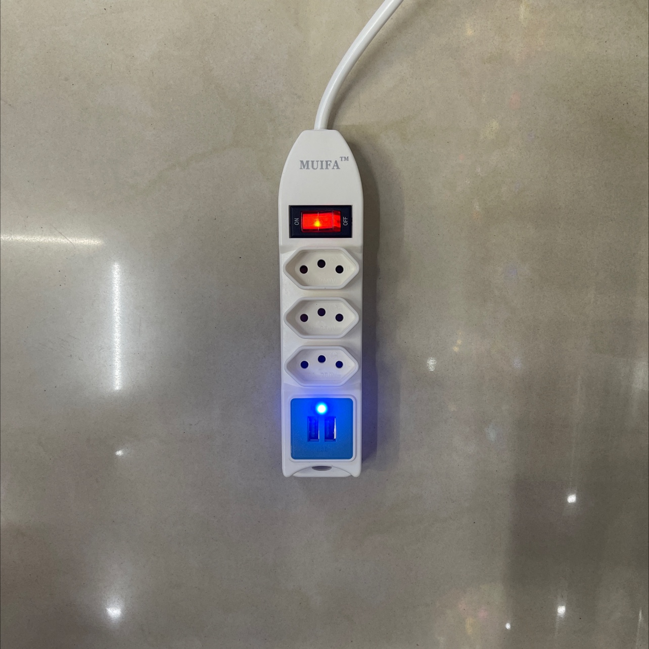 巴西专用插座细节图