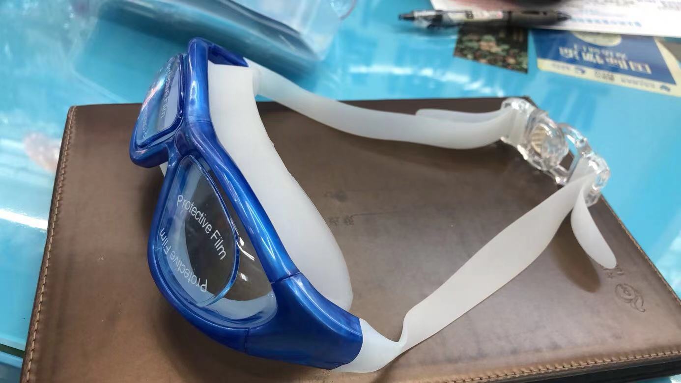 Large-framed adult swimming goggles Specification image