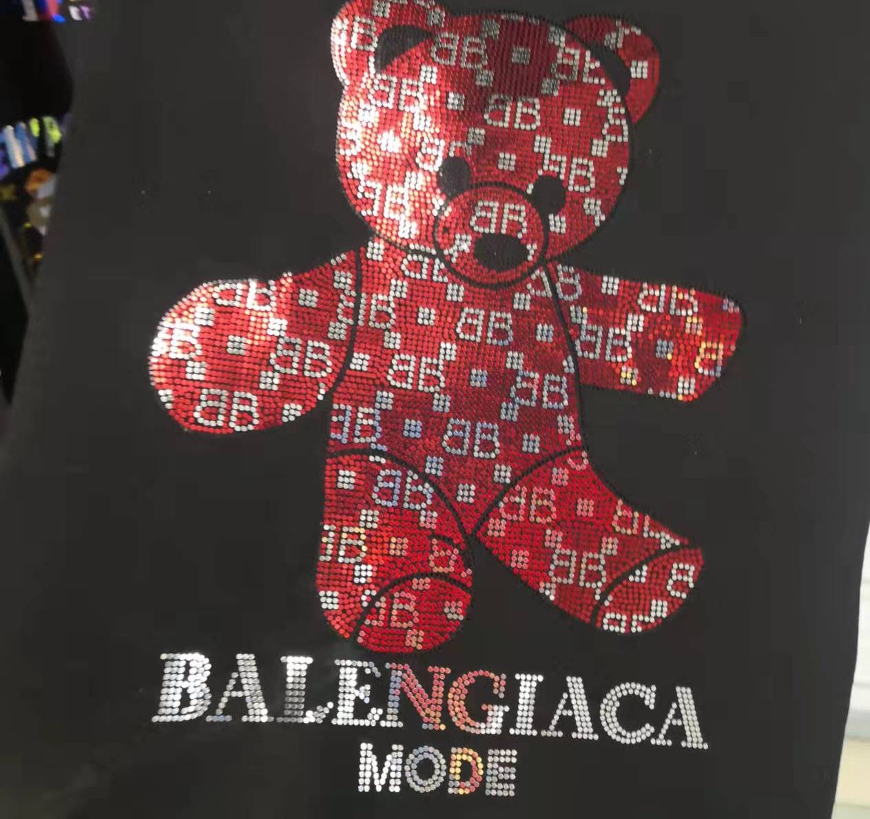 烫钻红色小熊图案(外贸专供)