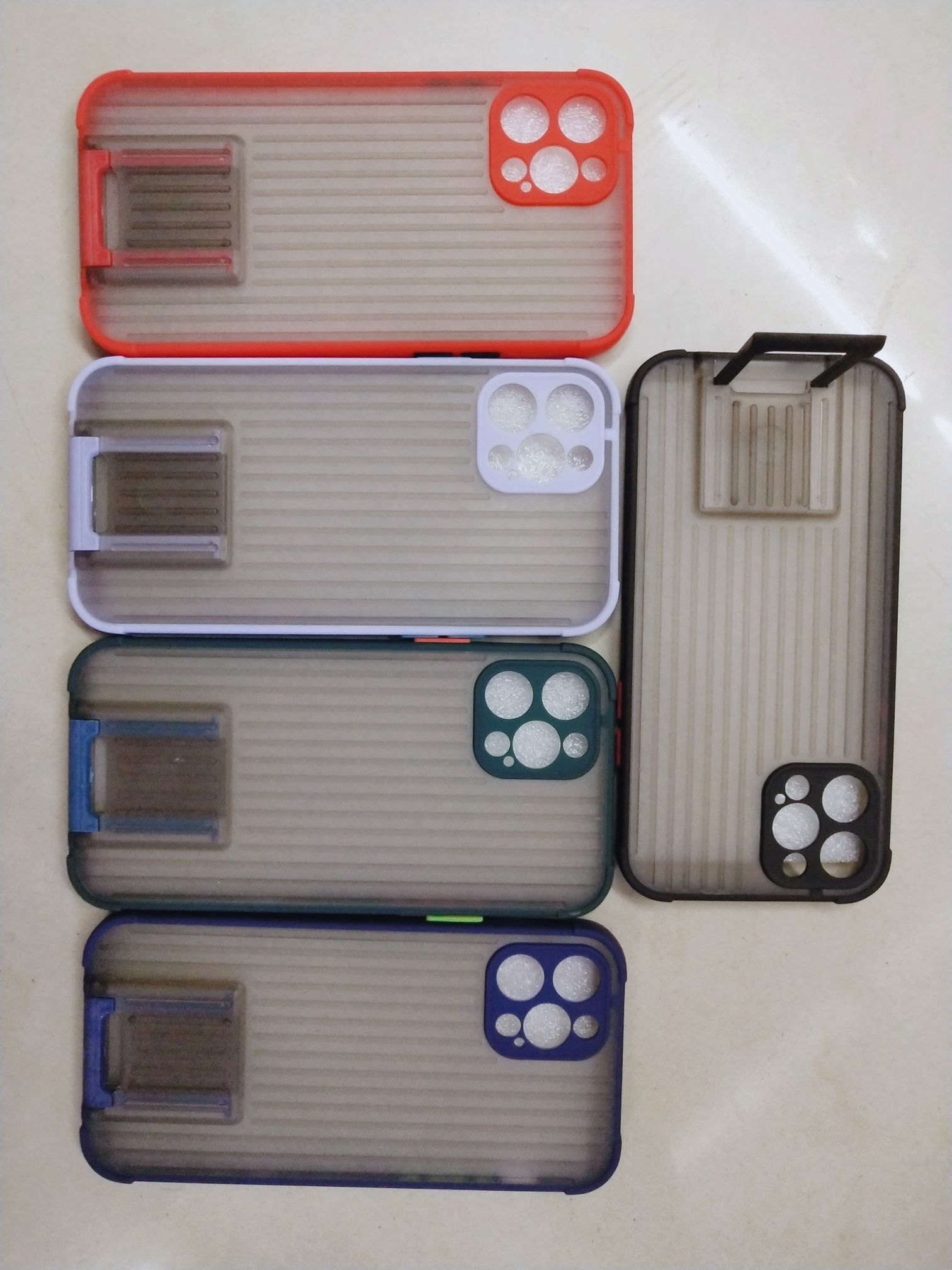 Suitcase pull-out anti-drop stand, color-blocking button, two-in-one skin-like phone case detail image 10