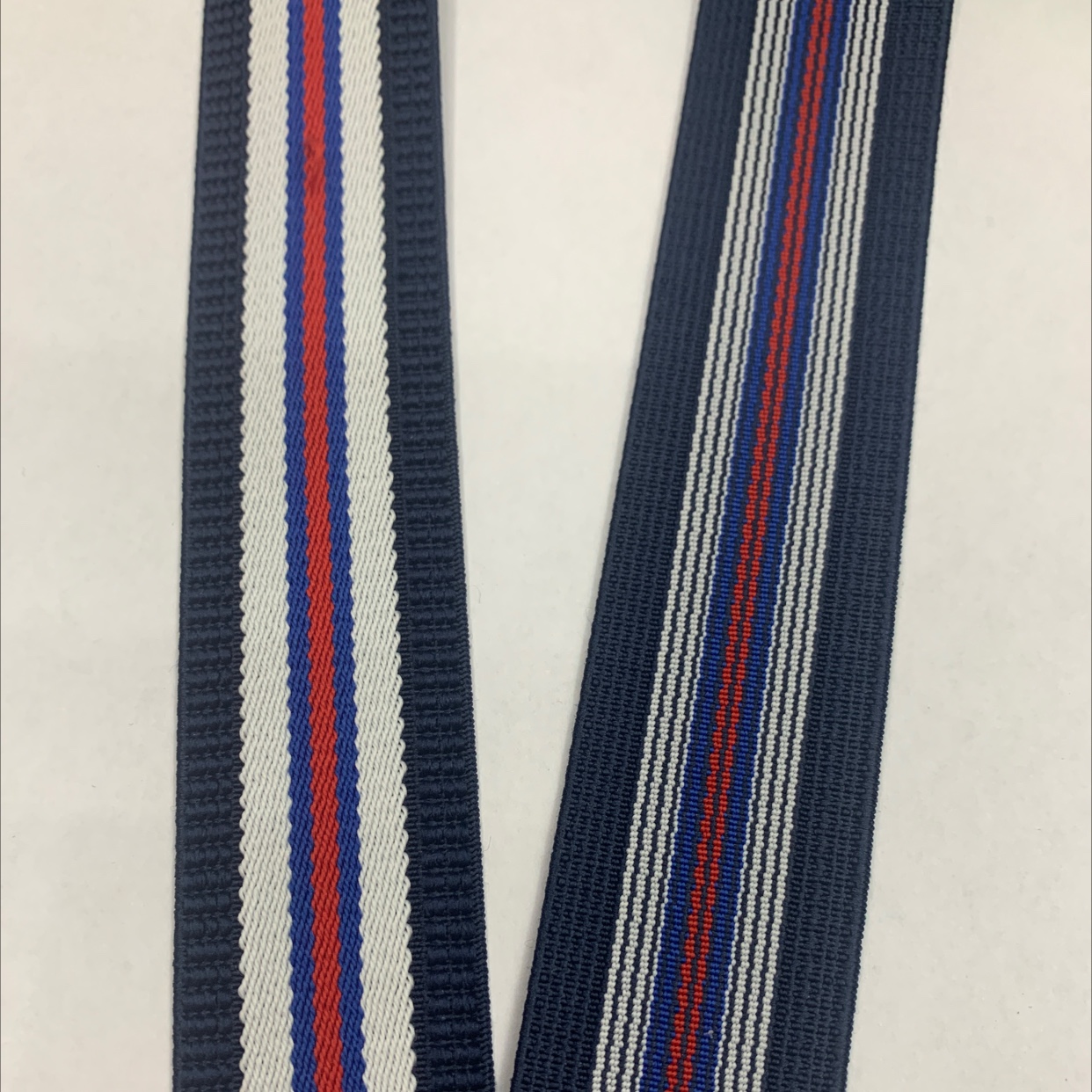 3.2 Striped elastic band details Picture